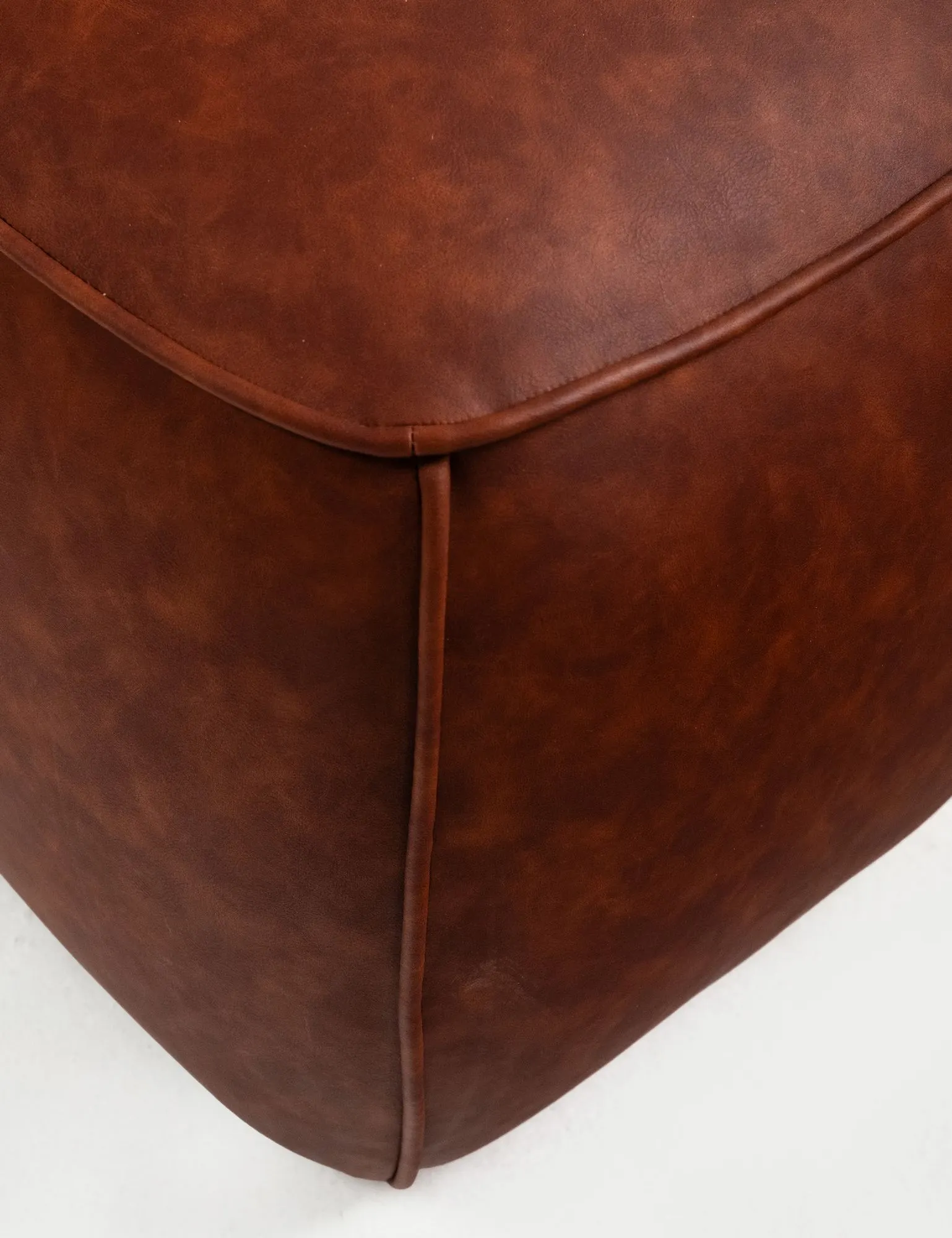 Puf BRAGI 40x40 ekoskóra brązowy - ASI_370CTF1111