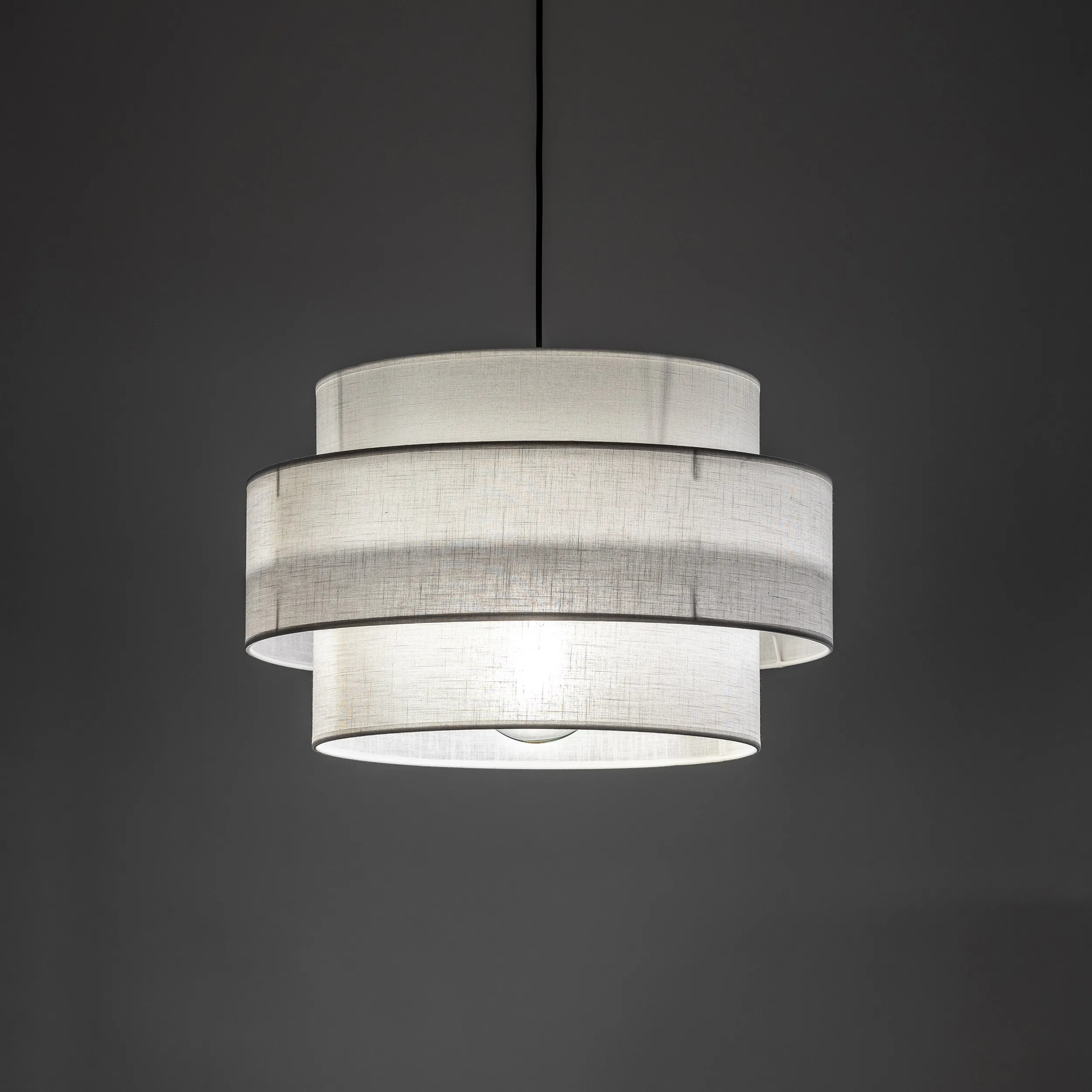 Lampa wisząca CALISTO biała z tkaniny na czarnej podstawie i przewodzie 160x50cm - TK_5095
