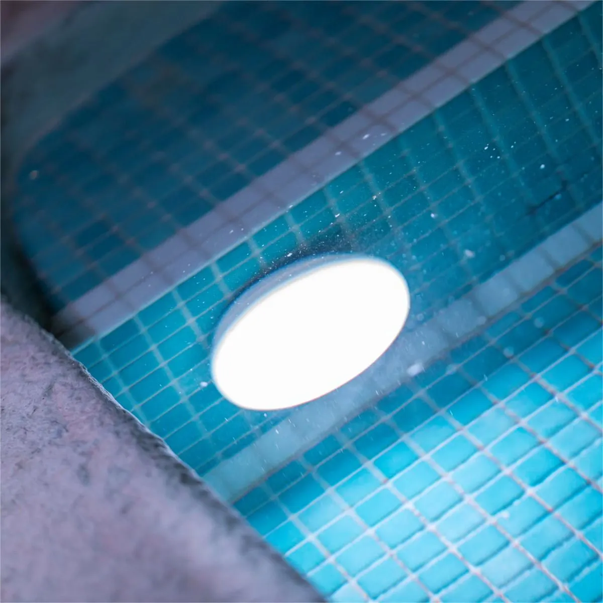 puszka, koło, glina, bateria, przezroczysta