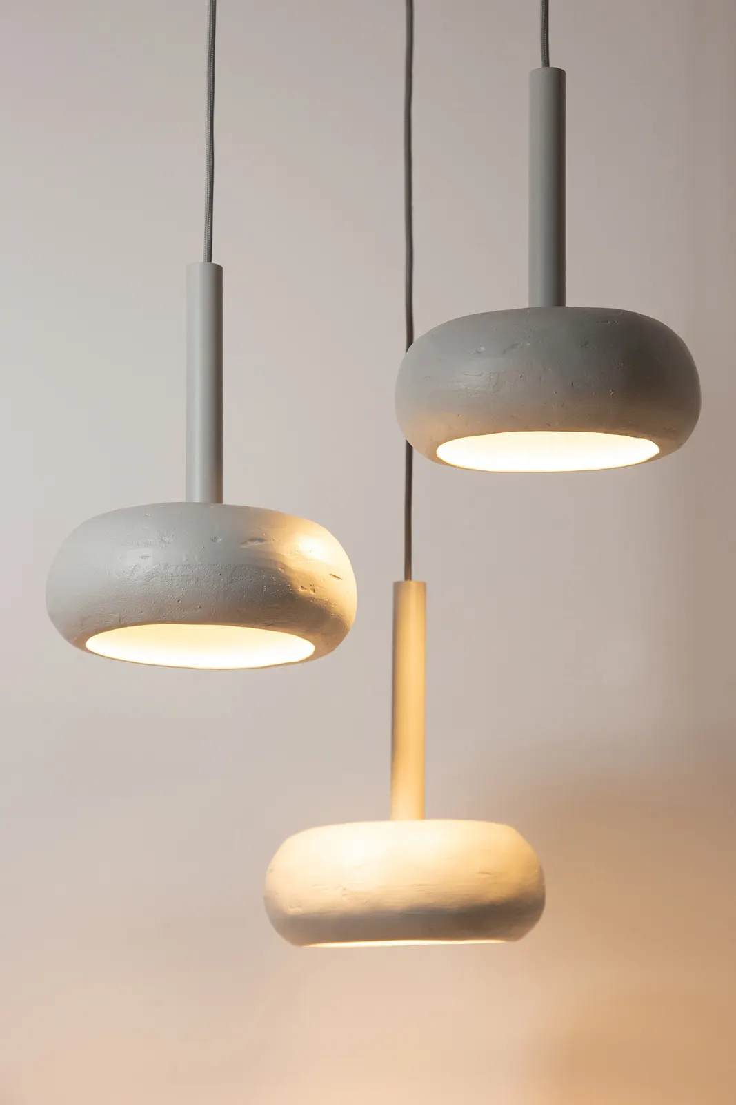 Lampa wisząca OTTO 3 koło ceramiczny klosz szara - SI_41399