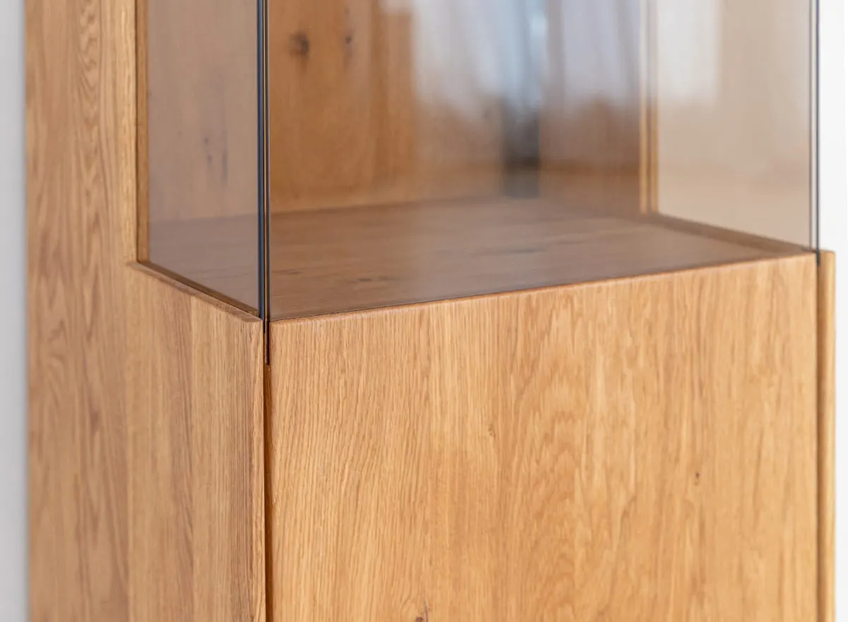 Witryna wąska dębowa COLLODI prawa z oświetleniem - dąb olejowany - ZICOL01P