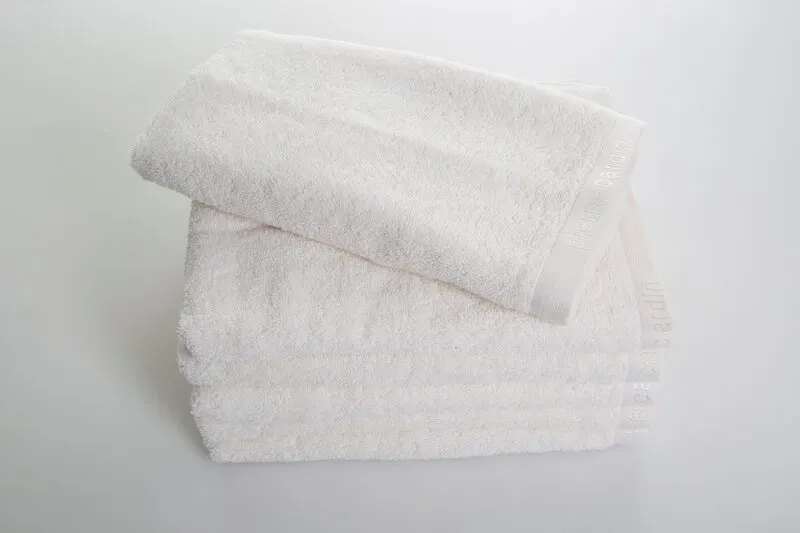 RĘCZNIK PIERRE CARDIN EVI 30X50 CM KREMOWY - EU_347640