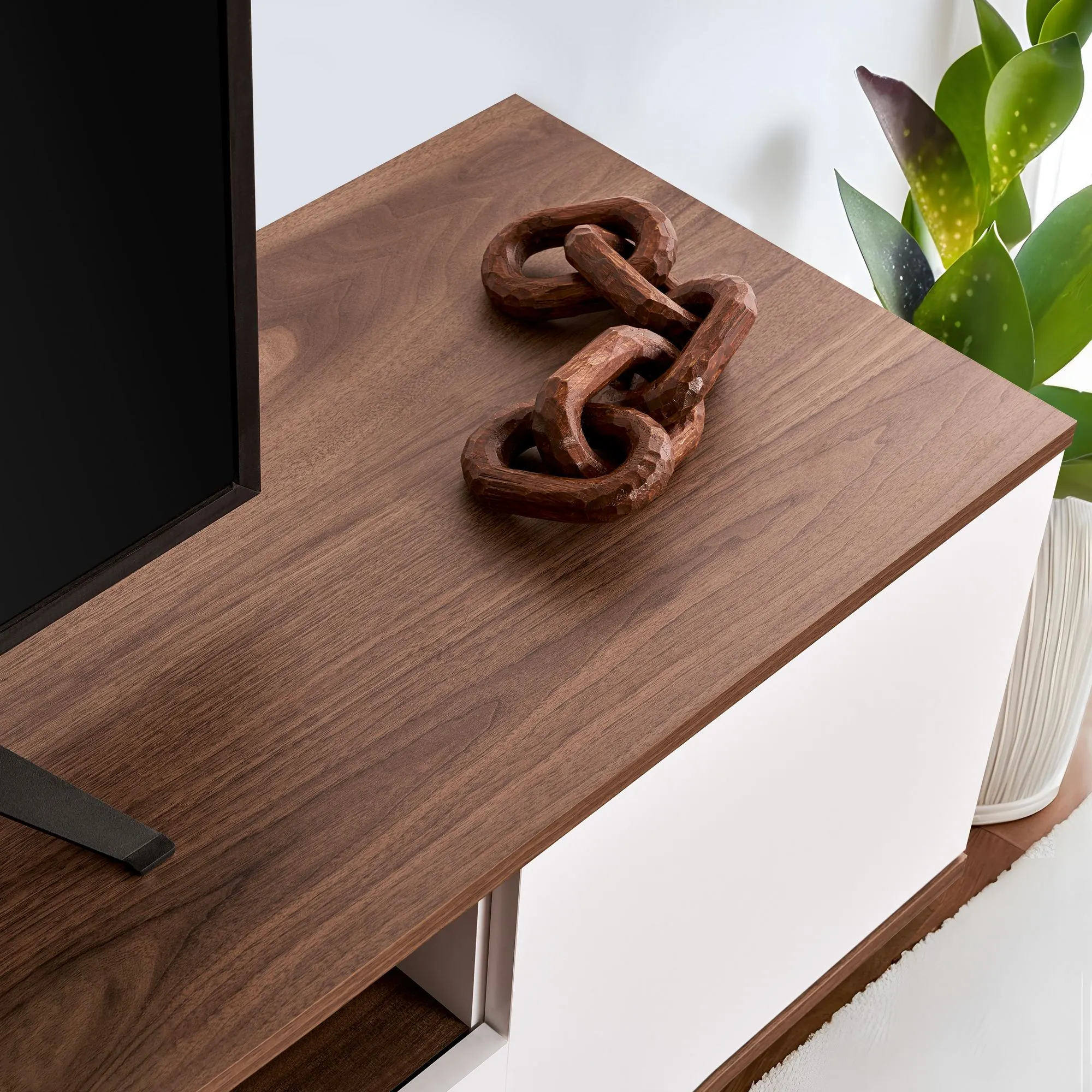 Szafka RTV 3-drzwiowa VERAMONT 180 cm biały orzech - ASI_353NRD1202