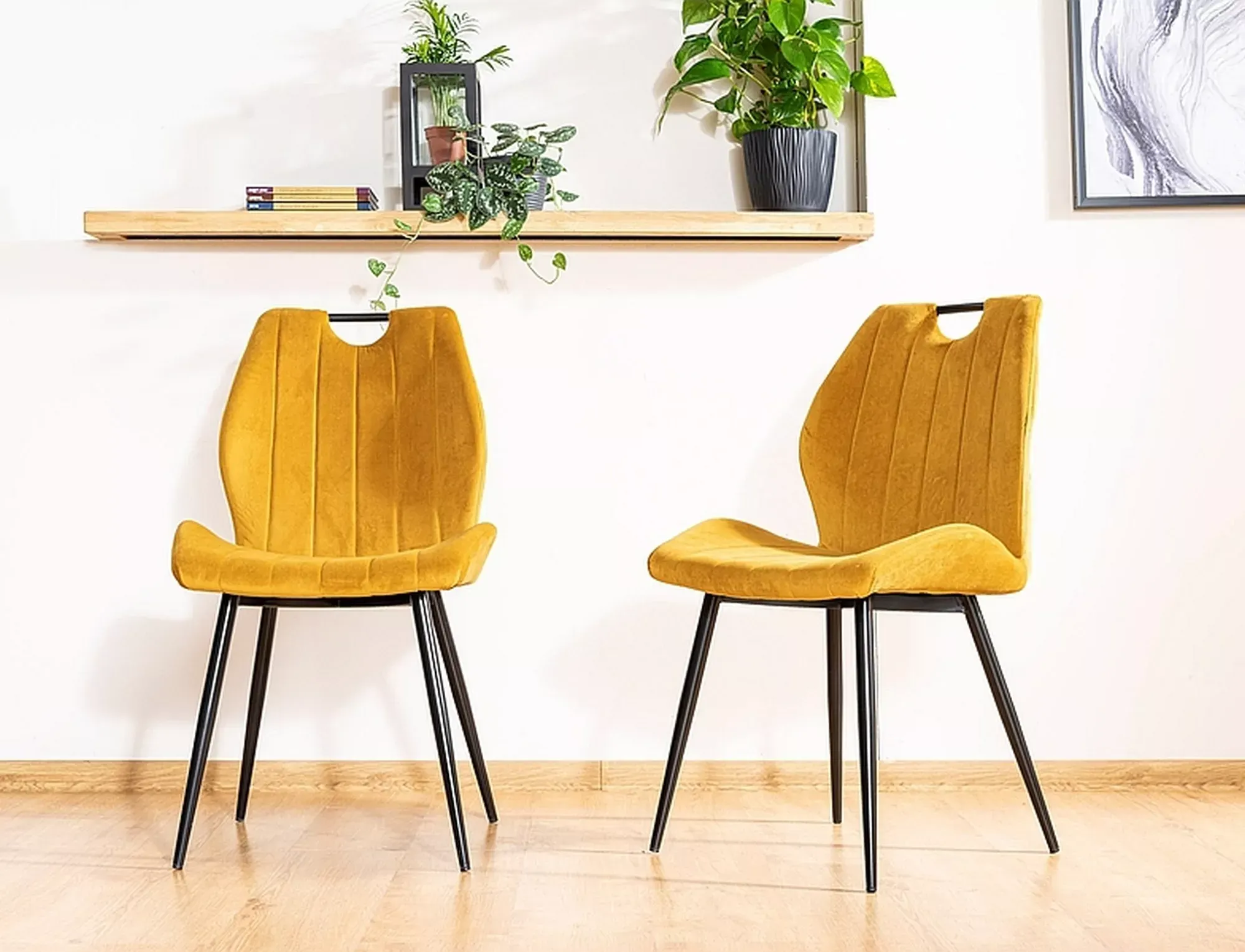 Krzesło tapicerowane ARCO VELVET Bluvel 68 curry czarny stelaż - ARCOVCCU