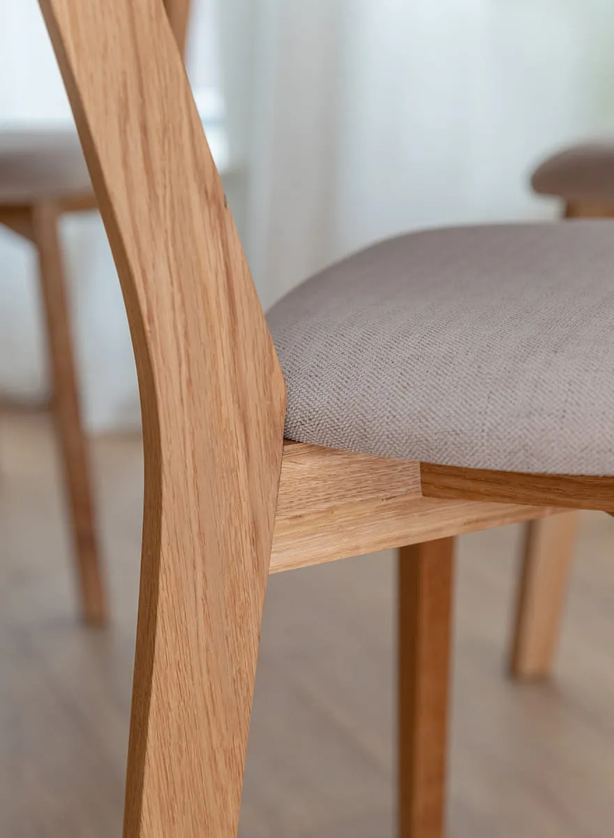 Krzesło dębowe LEON M11 z beżowym siedziskiem - dąb olejowany - KULKLM11