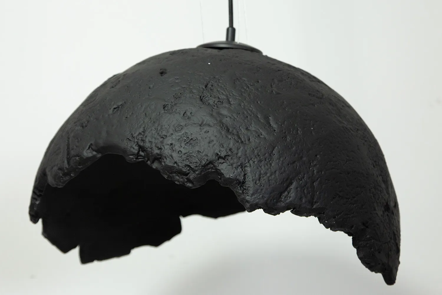 Lampa wisząca PASJA 1 ceramiczny klosz czarna - SI_41423