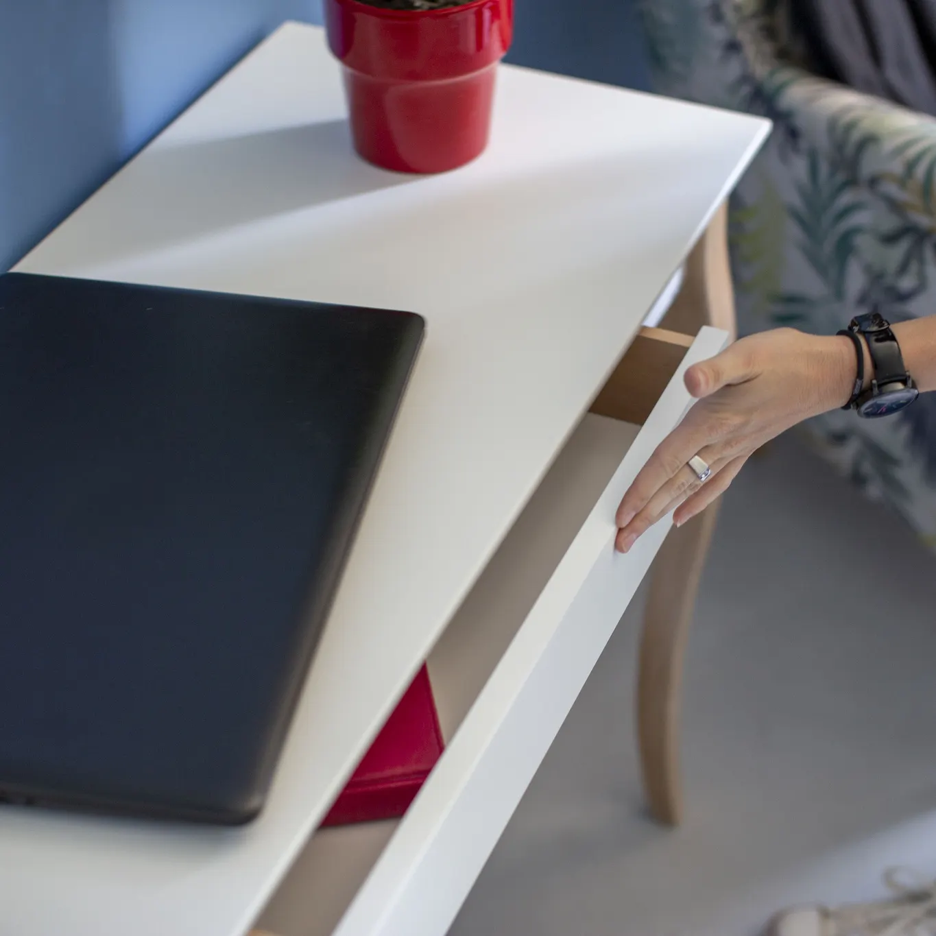 Biurko z szufladą LILLO 105x40 brązowy blat/czarne drewniane nogi - NRAGABAWDLIL37B