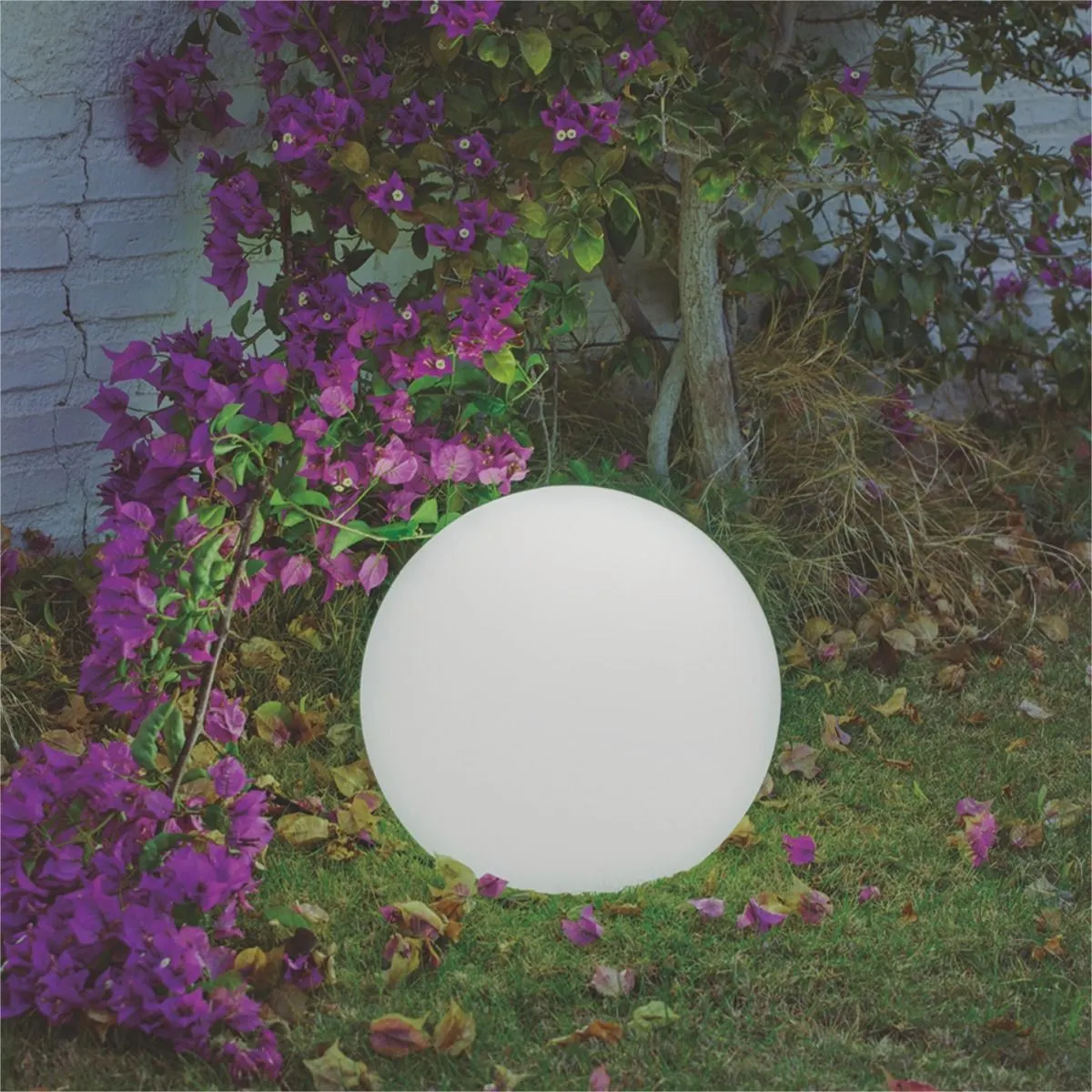 lampa, kulka, olśniewająca biała, ogród, oświetlenie ogrodowe