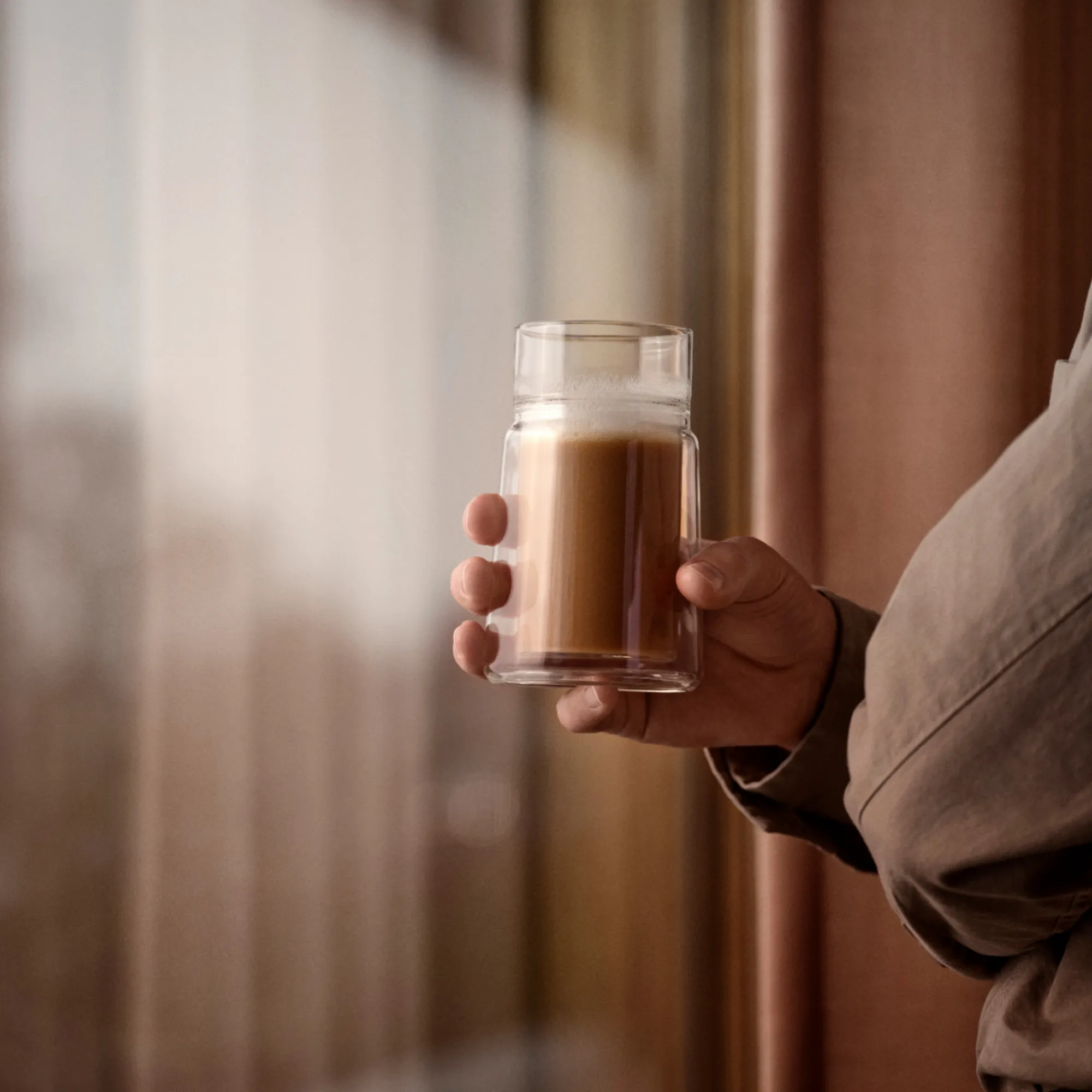 Szklanka z podwójną ścianką 330 ml transparentny — zdjęcie 8