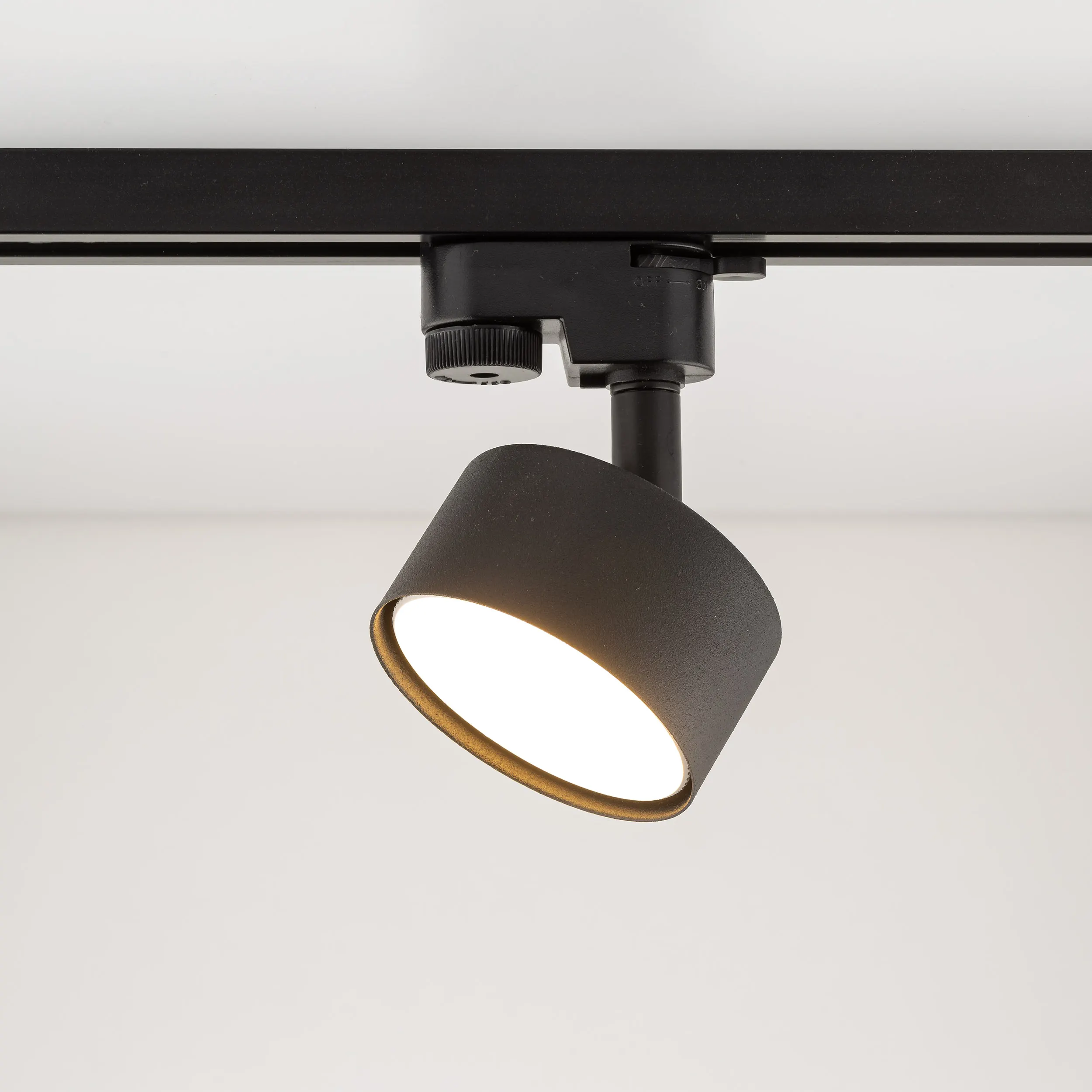 Reflektor listwowy TRACER czarny regulowany 14x11x8cm - TK_4398