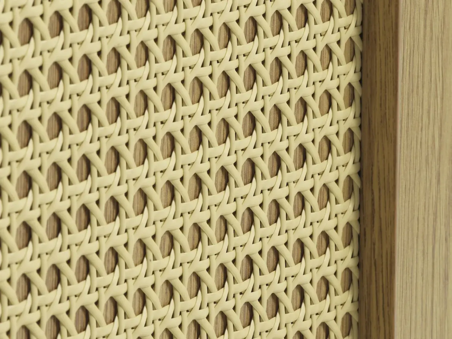 Komoda 3-drzwiowa PENSACOLA 140x80 cm rattan/efekt dębu — zdjęcie 7