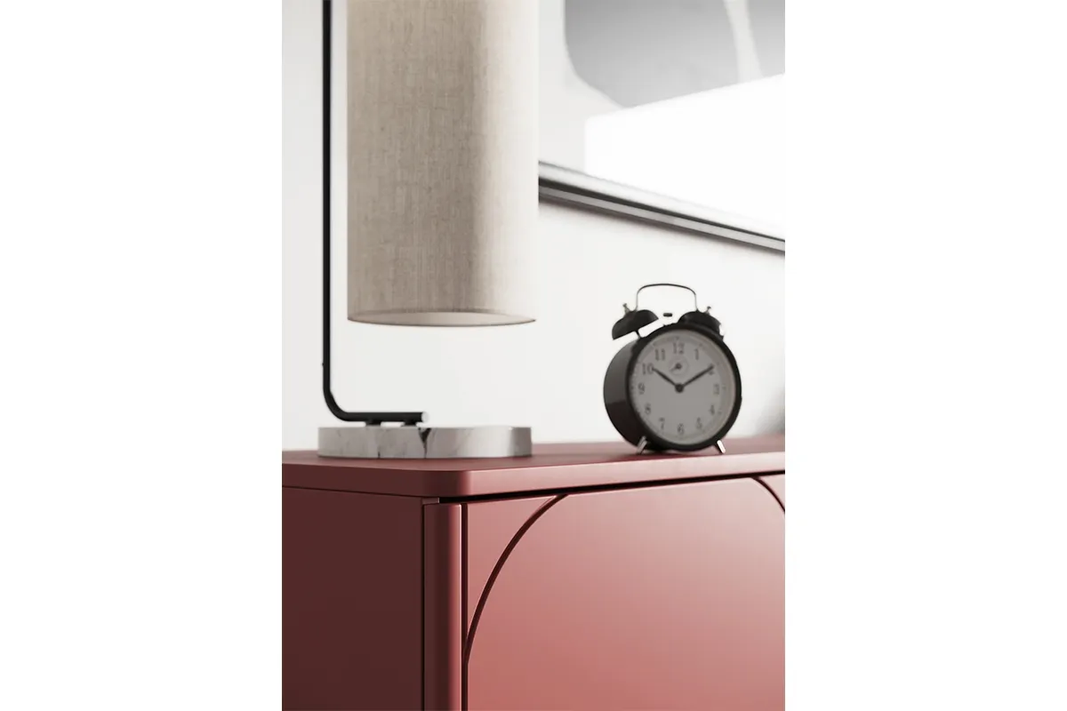 Komoda 3-drzwiowa z 4 szufladami SONATIA 150cm burgund nogi kule - B_157316