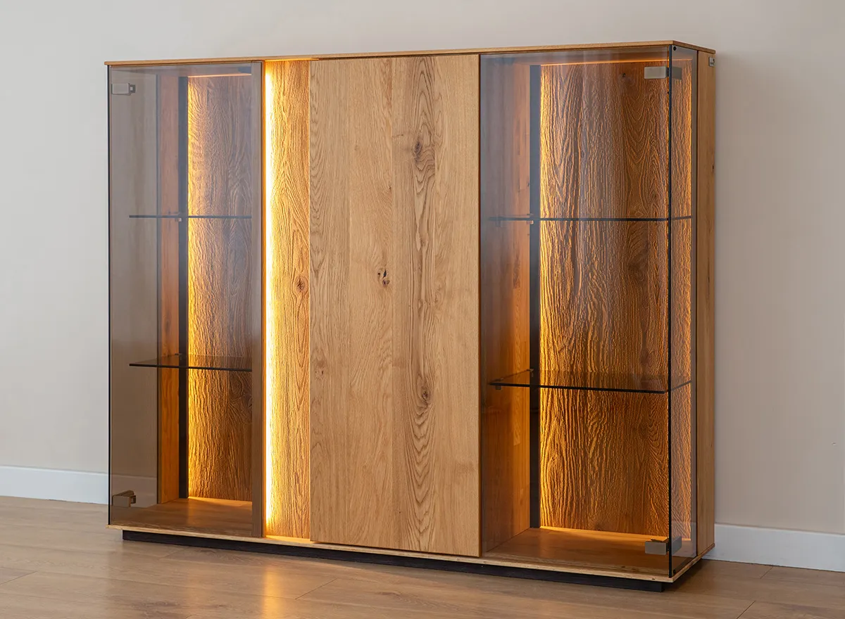 Witryna niska szklana dębowa COLLODI z oświetleniem - dąb olejowany - ZICOL13