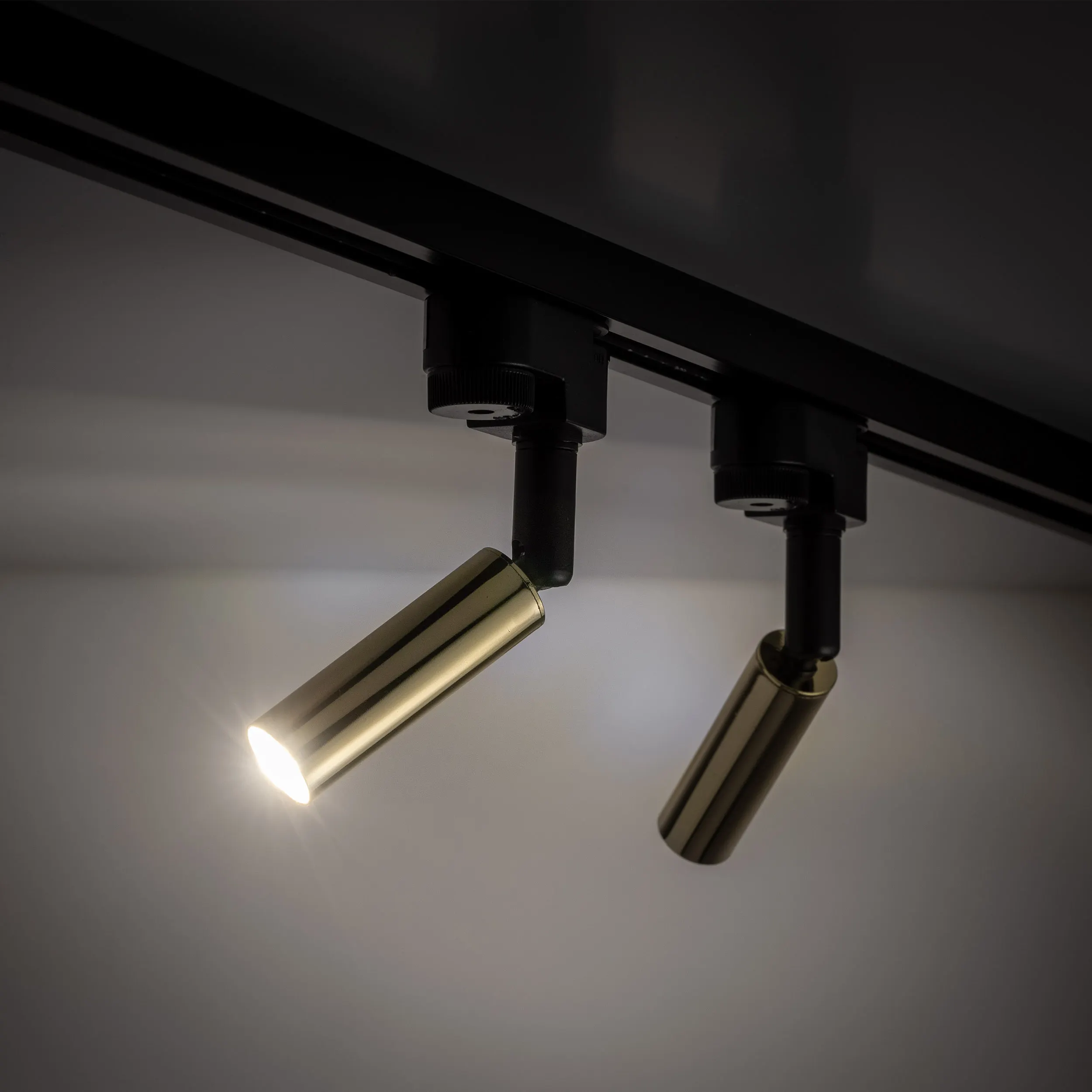 Reflektor listwowy TRACER złoty czarny regulowany 16x13x11cm - TK_6616