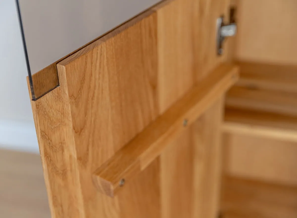 Witryna dębowa COLLODI oświetleniem - dąb olejowany - ZICOL02