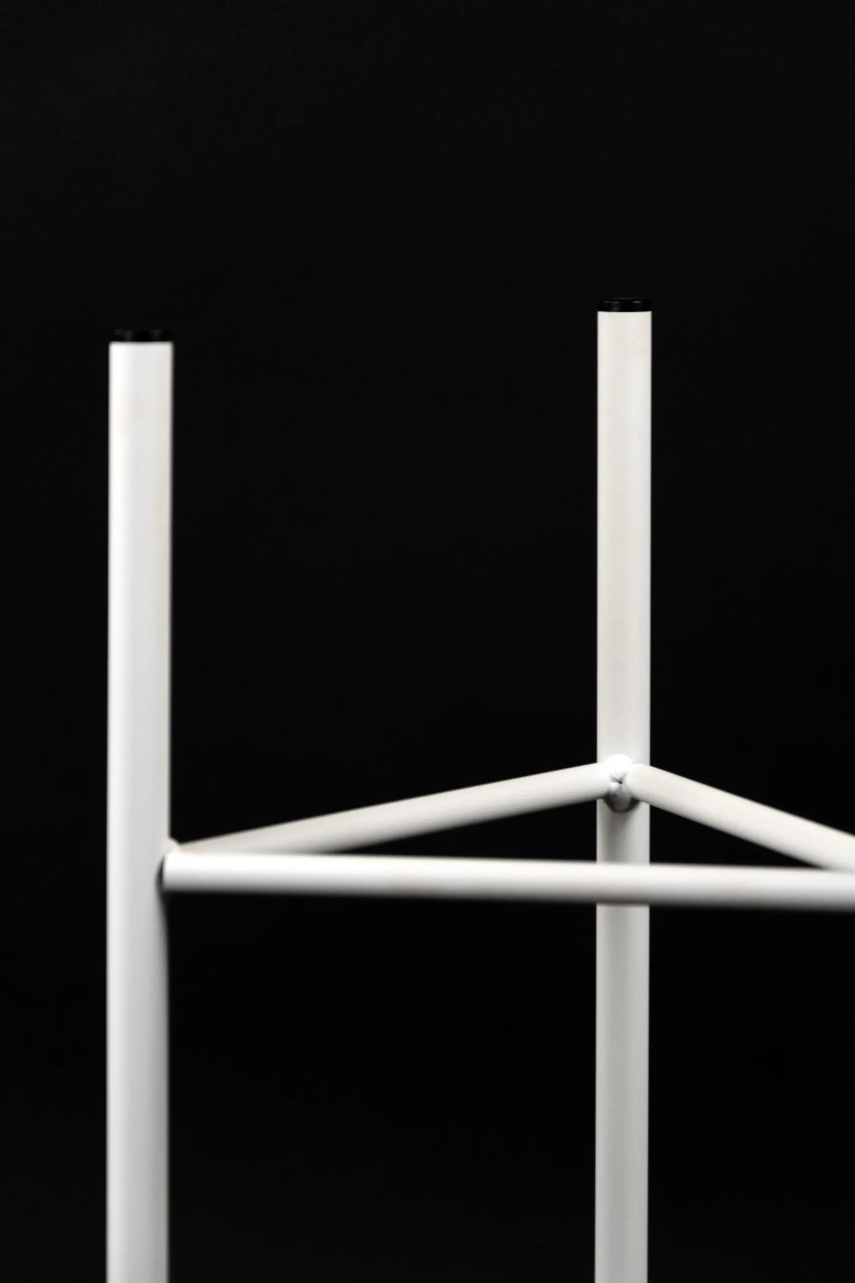 Kwietnik-stojak na donice metalowy LIZIO L biały - LD_TZ000144