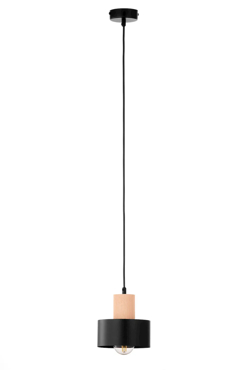 lampa wisząca, korpus czarny, drewniana dekoracja, żarówka LED, kabel czarny