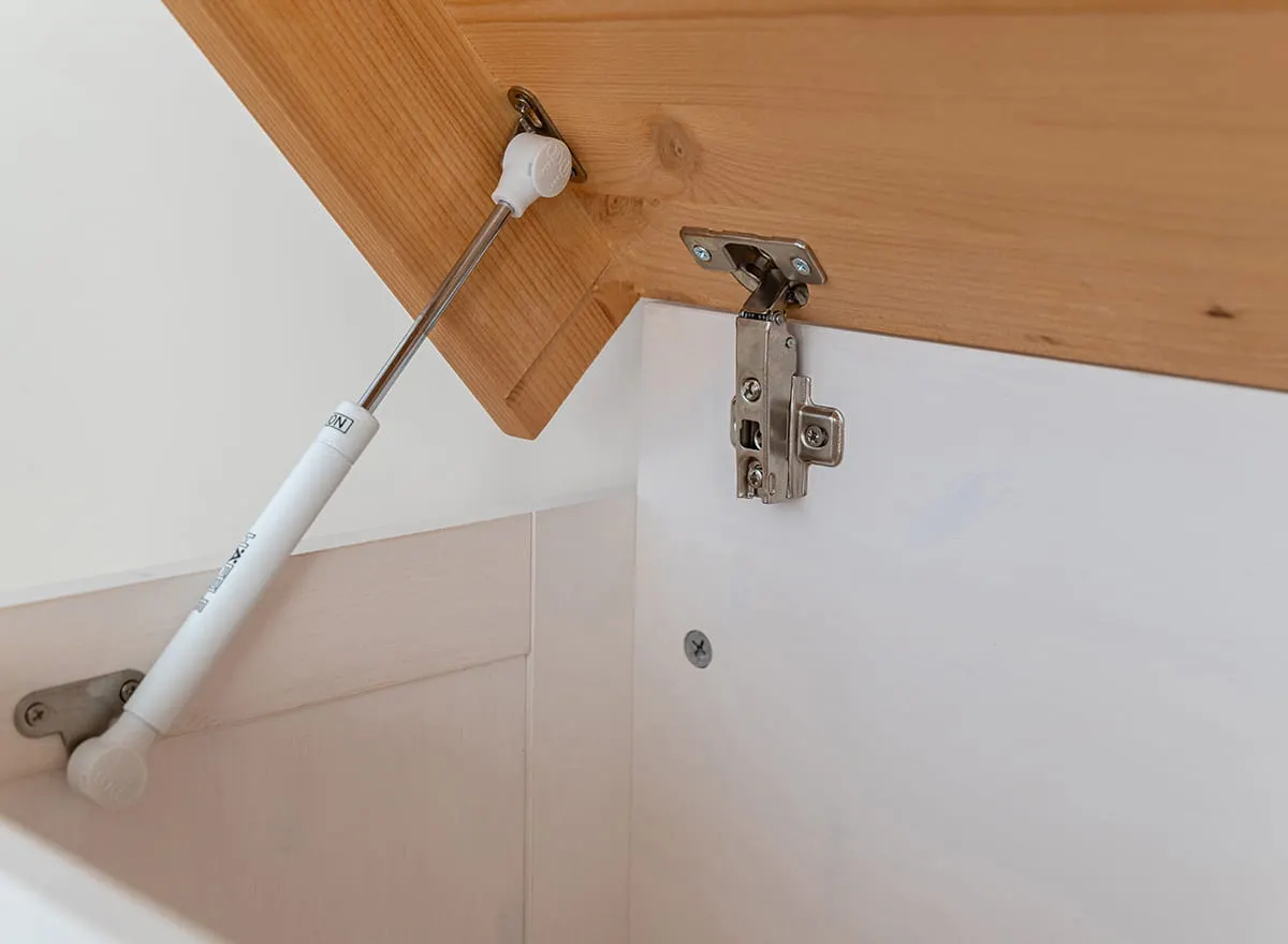 Skrzynia MARONE ELITE - biały, złocisty 95 cm - PLMEL18