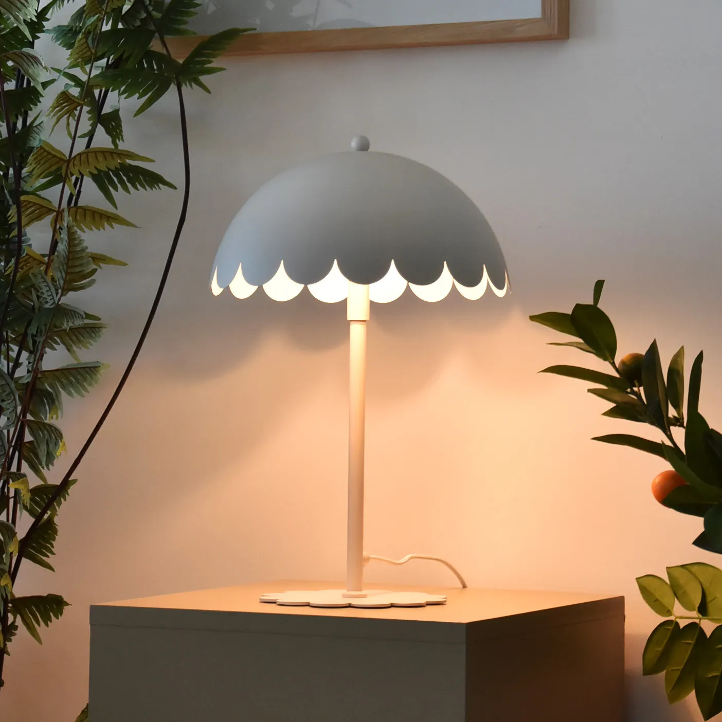 Lampa stołowa FLOW ø30 cm metalowa biała - LY04FLO/H43/BL