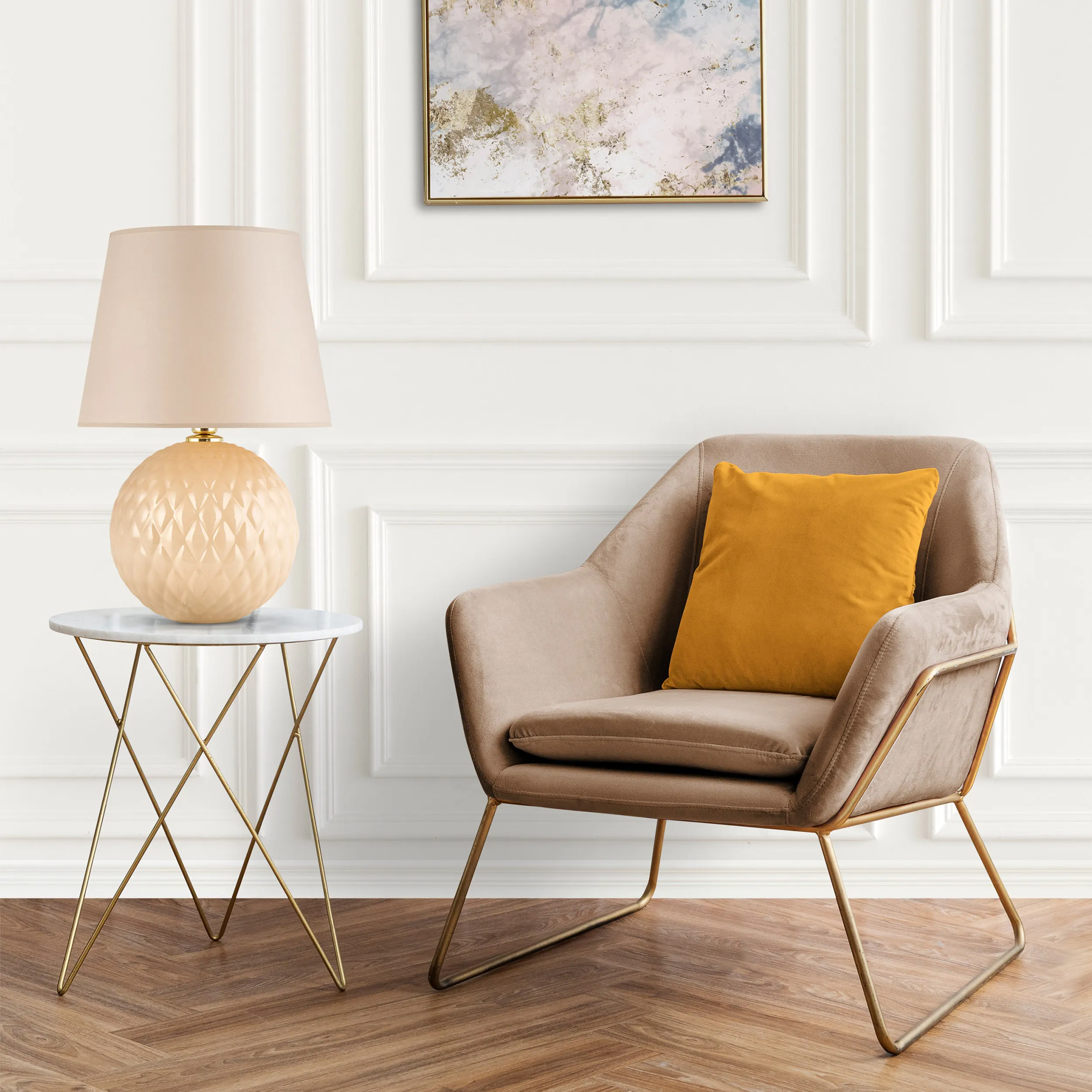 Lampka nocna SANTANA beżowa z kremowym klasycznym kloszem i złotym elementem 60x39cm - TK_5591