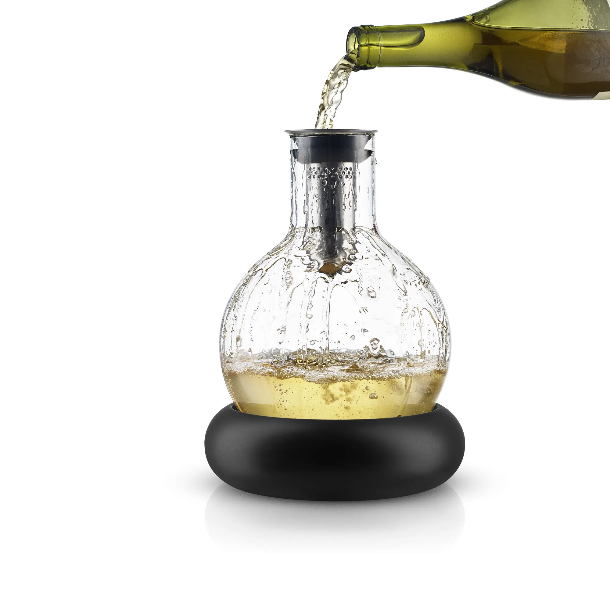 image dekanter, szklana butelka, dekanter do wina, dolewanie, dekanter na alkohol