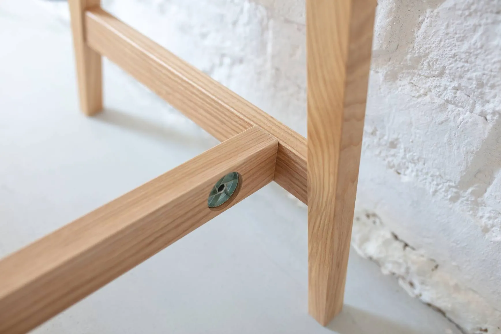 Biurko z szufladą i panelem LUKA 65x50 czarne/nogi kolor dąb - RGB_WDLUK1_BLK_OAK_D