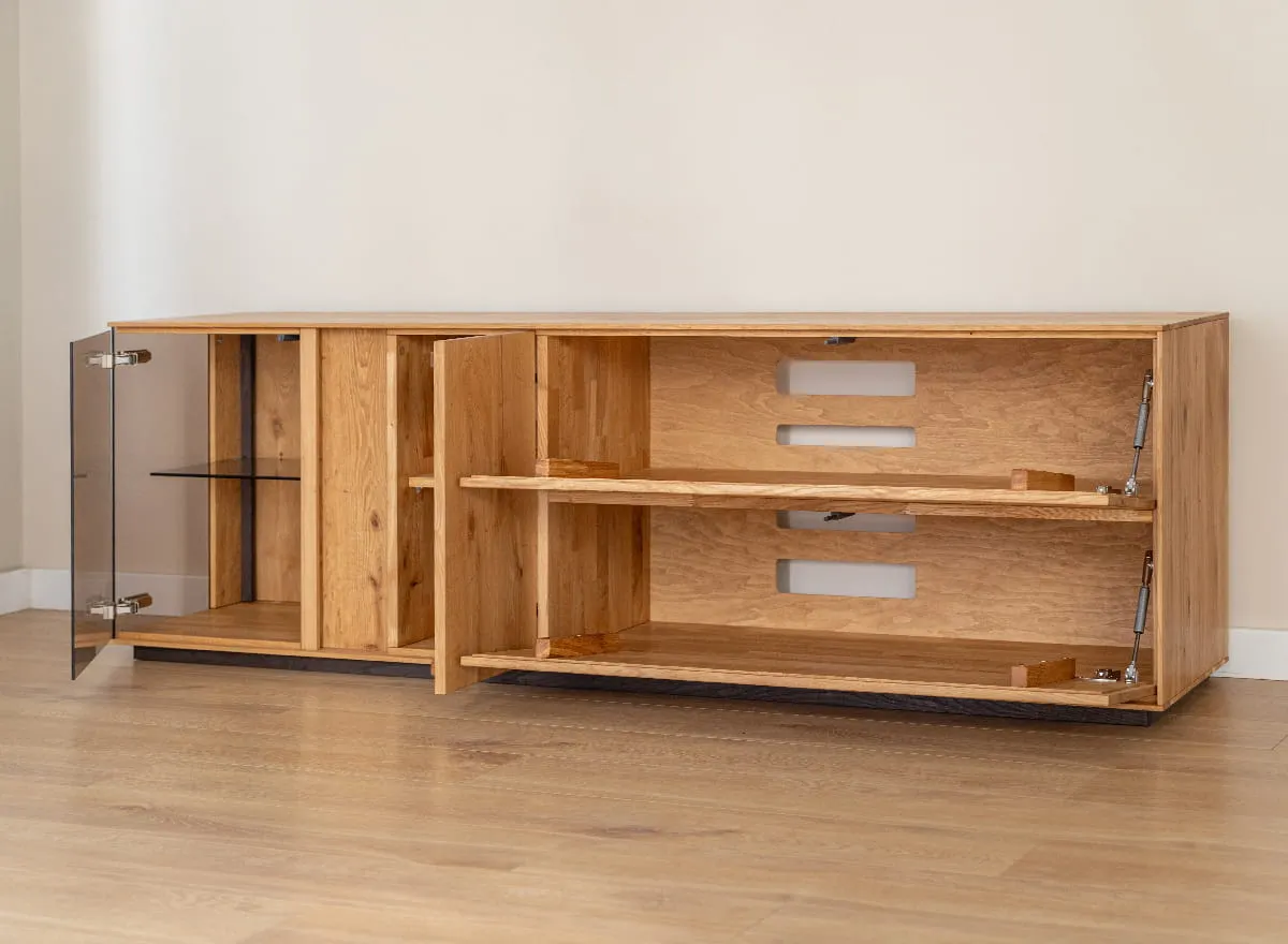 Komoda TV dębowa COLLODI z przeszkleniem i oświetleniem 185 cm - dąb olejowany - ZICOL09