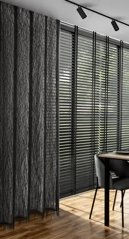 ZASŁONA GOTOWA AURORA 140 X 250 CM CZARNY ZASŁONA GOTOWA AURORA 140 X 250 CM CZARNY