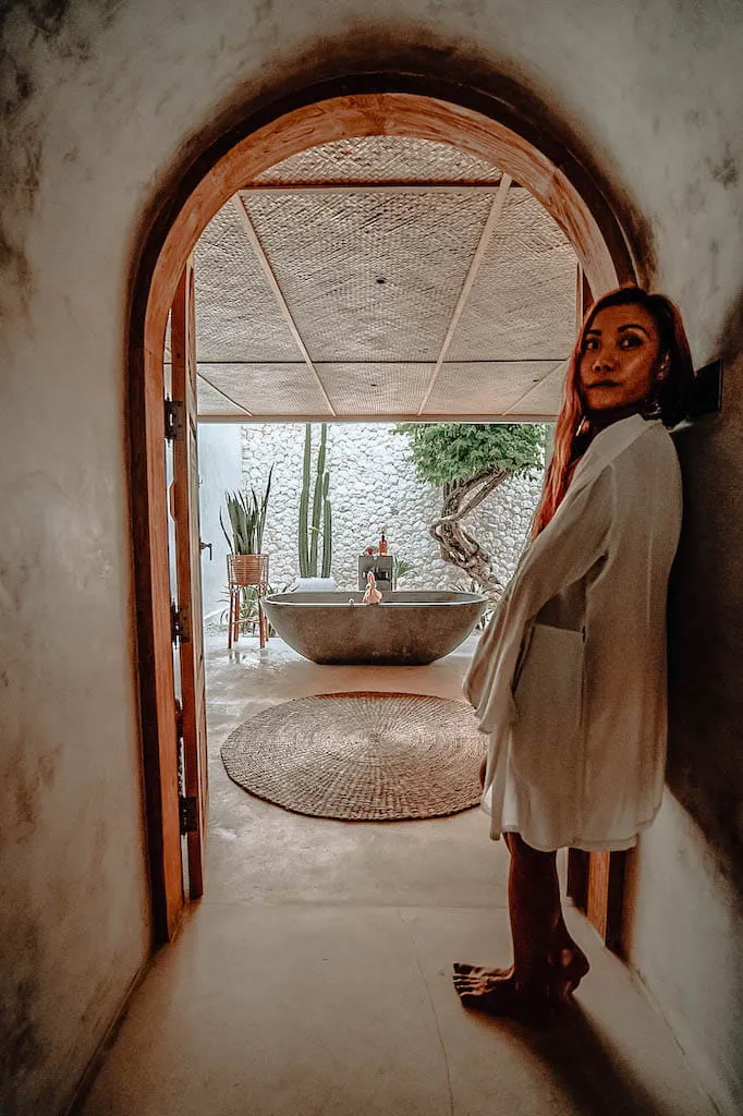 DYWAN MICKA M Okrągły Naturalny - MRC001M