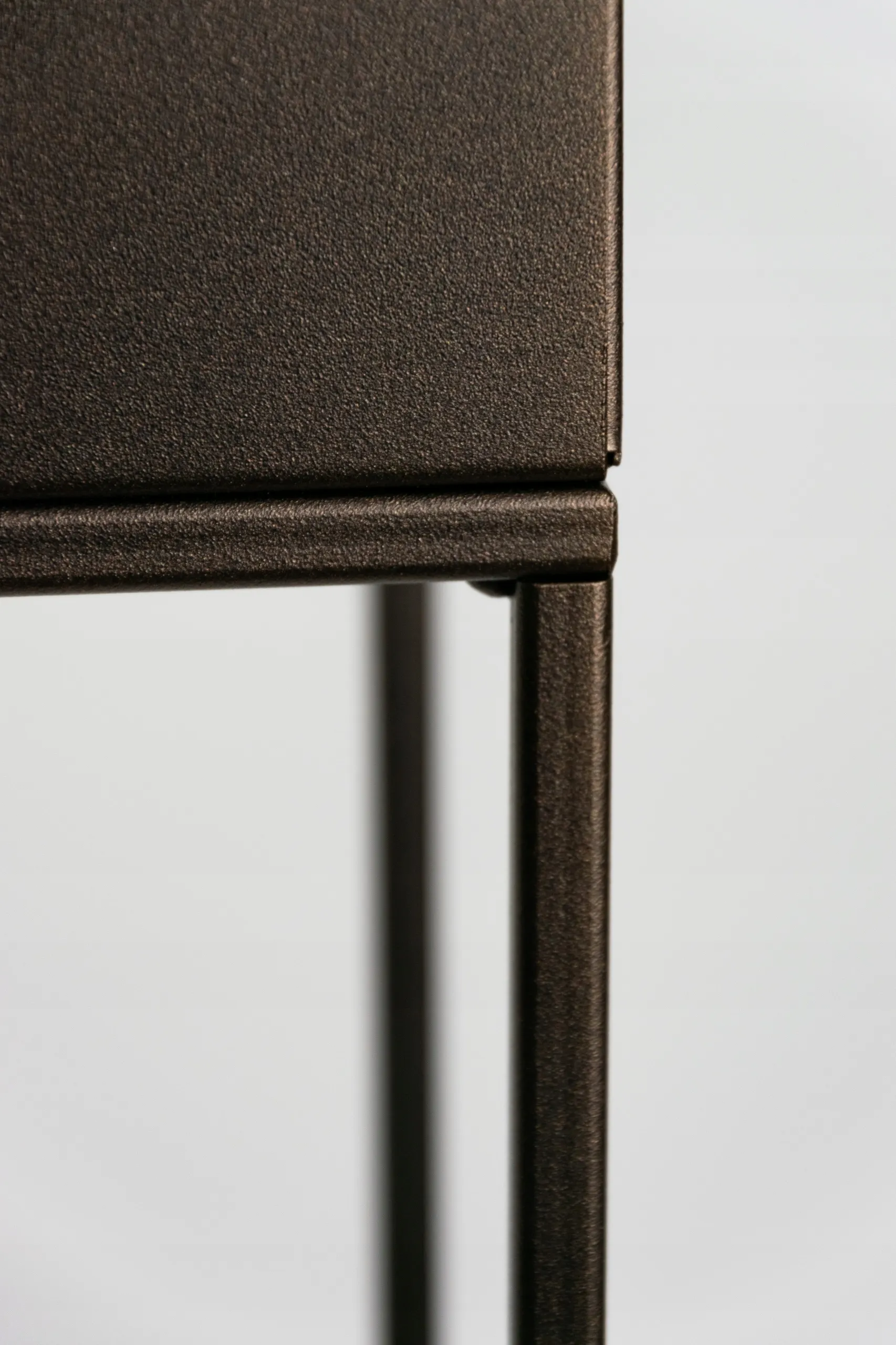 DONICZKA Osłonka na donice metalowa LORIENT S brązowa - LD_TZ000064