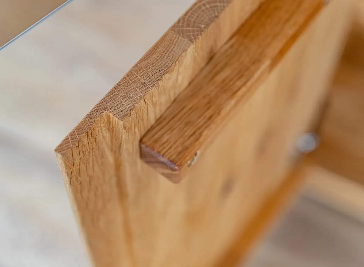 Witryna niska dębowa COLLODI 2-drzwiowa z oświetleniem - dab olejowany - ZICOL10