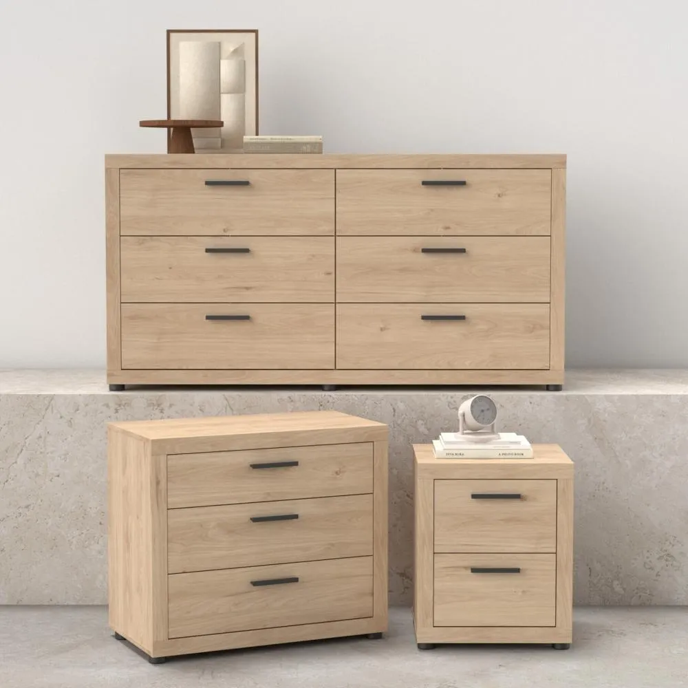 drewniana komoda, komoda z szufladami, mebel drewniany, naturalny kolor drewna, noga antyczna / nóżki