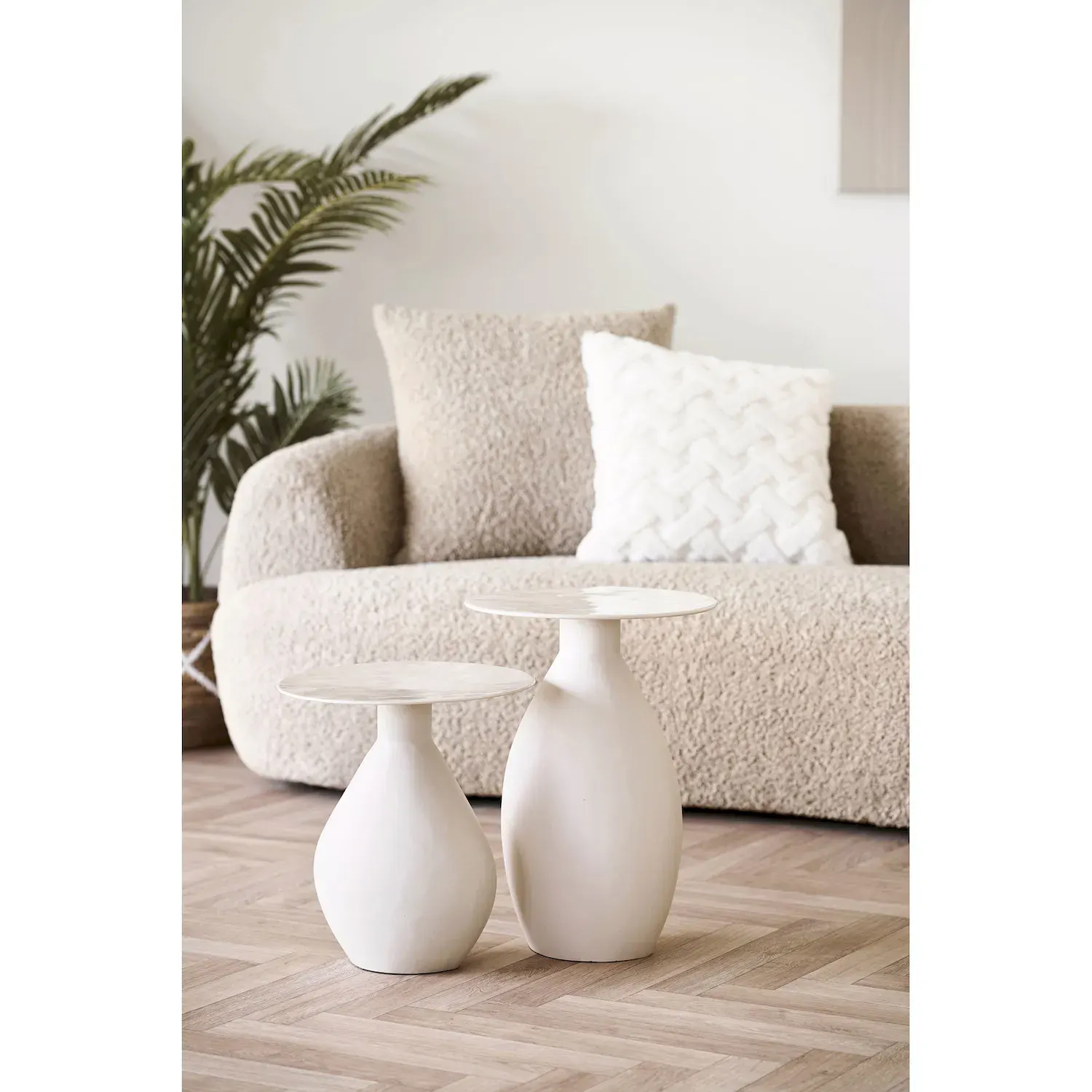 Stolik kawowy CALAIS średnica 36cm wysokość 50cm emaliowany kremowy - 2151500