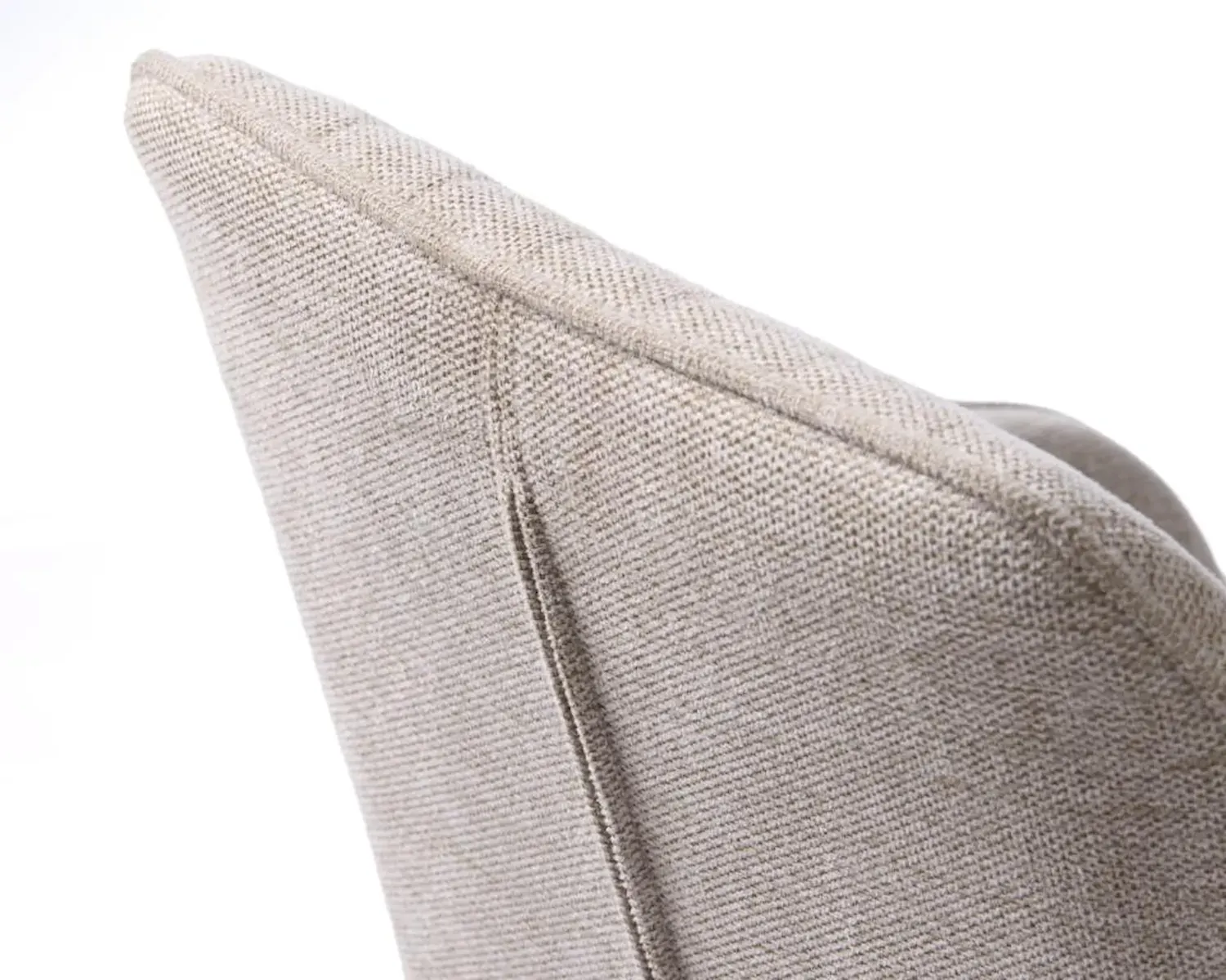 Krzesło z podłokietnikami NOLAN pikowane piaskowy - UN_50790000