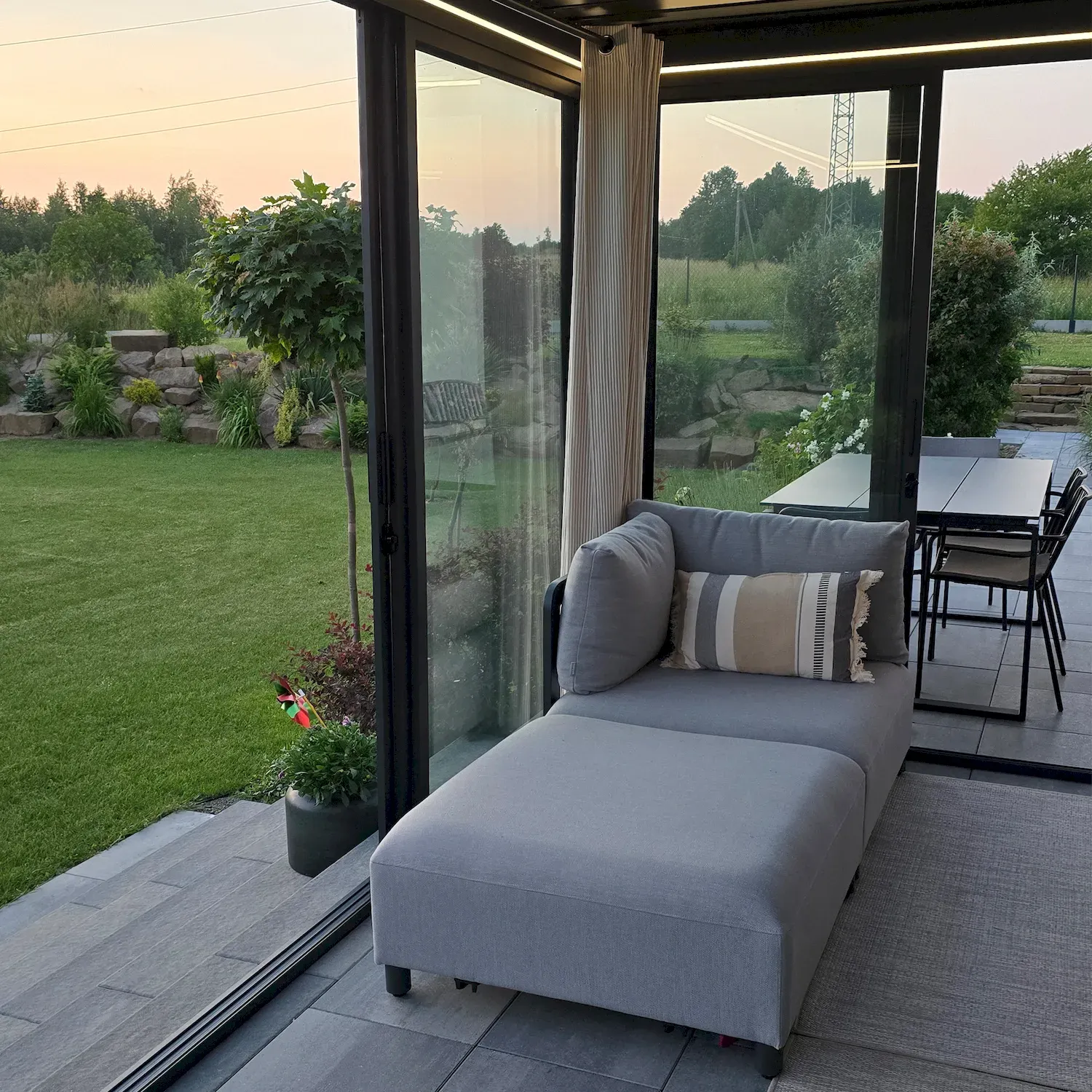 Drzwi przesuwne S8 LUXE 370x238cm (do pergoli 4m wys.2,5m ) antracyt Esti&Esta — zdjęcie 12