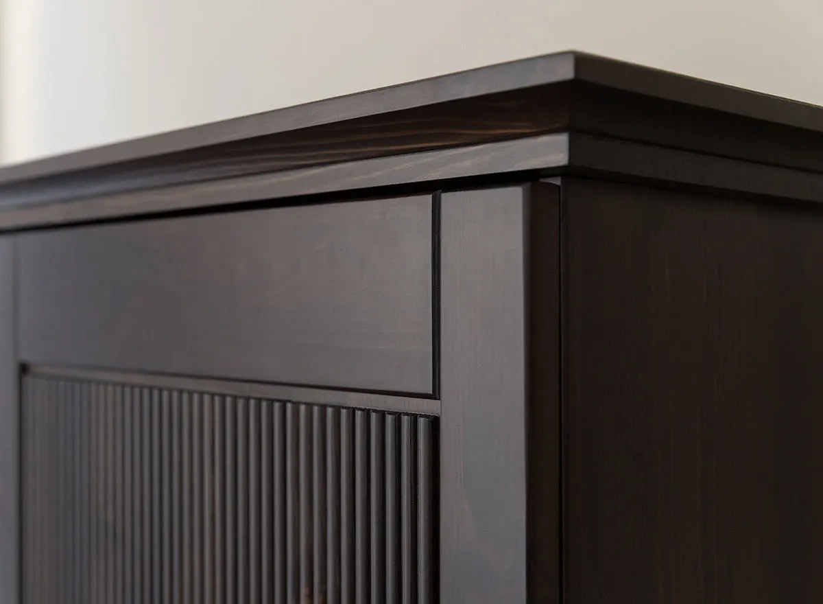 Szafa 2-drzwiowa drewniana ROSELLA 212x129 sosna ciemny brąz - SKROS01