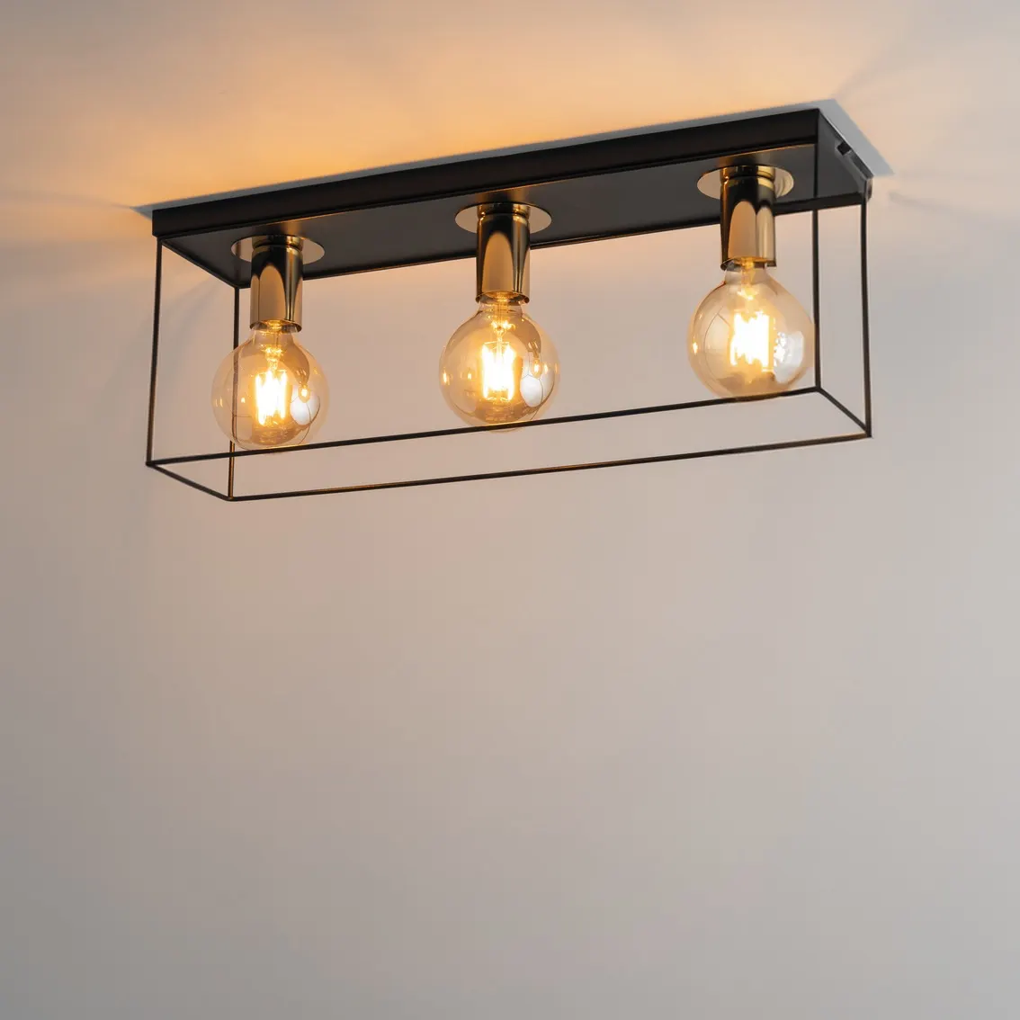 Lampa sufitowa VOX 3 czarno-złota - SI_40704