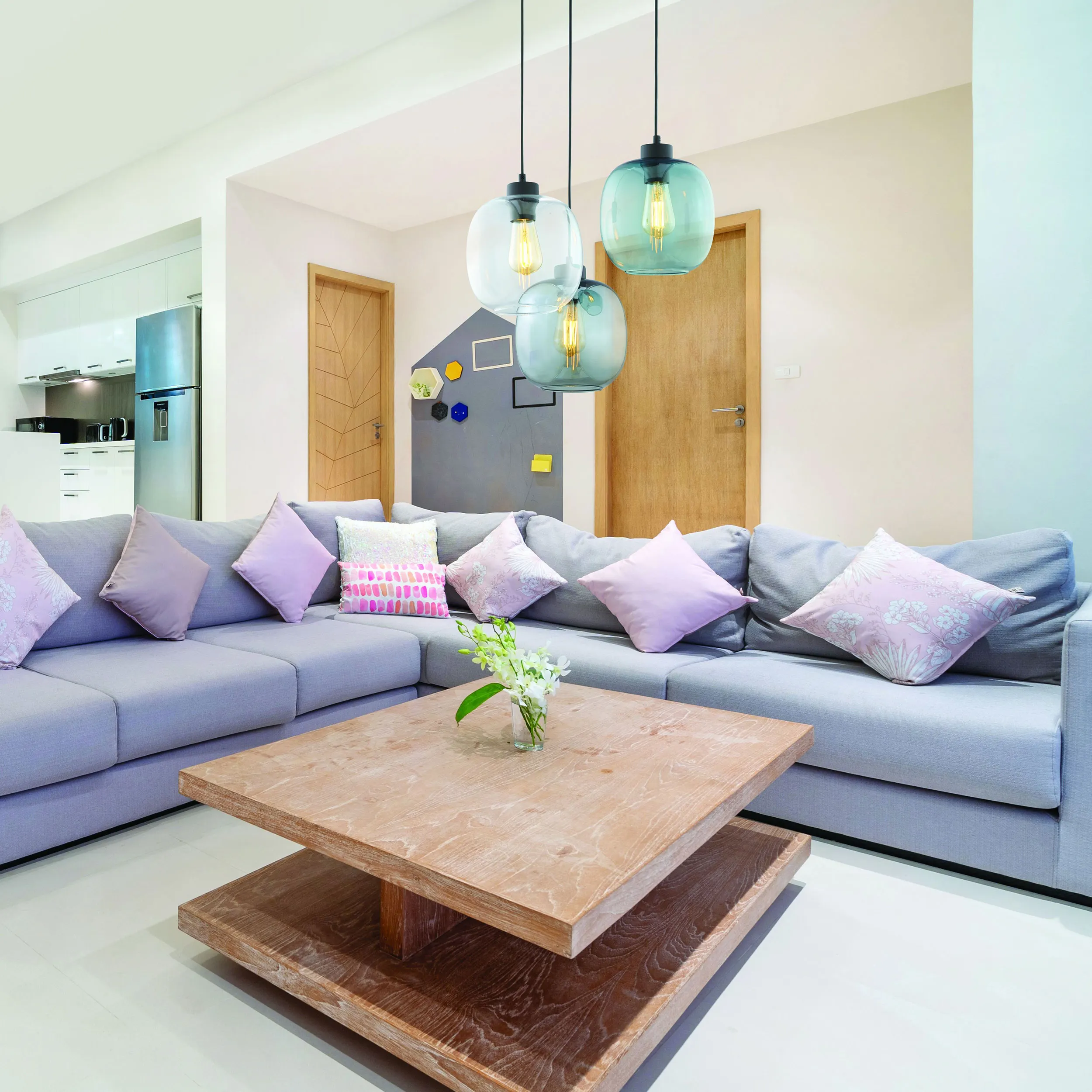 Lampa wisząca ELIO czarna na okrągłej podstawie z różnokolorowymi transparentnym szarym niebieskim szklanym kloszem 100x52cm - TK_3184