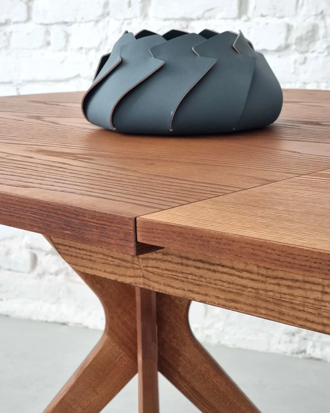 Stół owalny rozkładany JUUBI 90x180-230cm jesion naturalny - TJUO_E_ASH