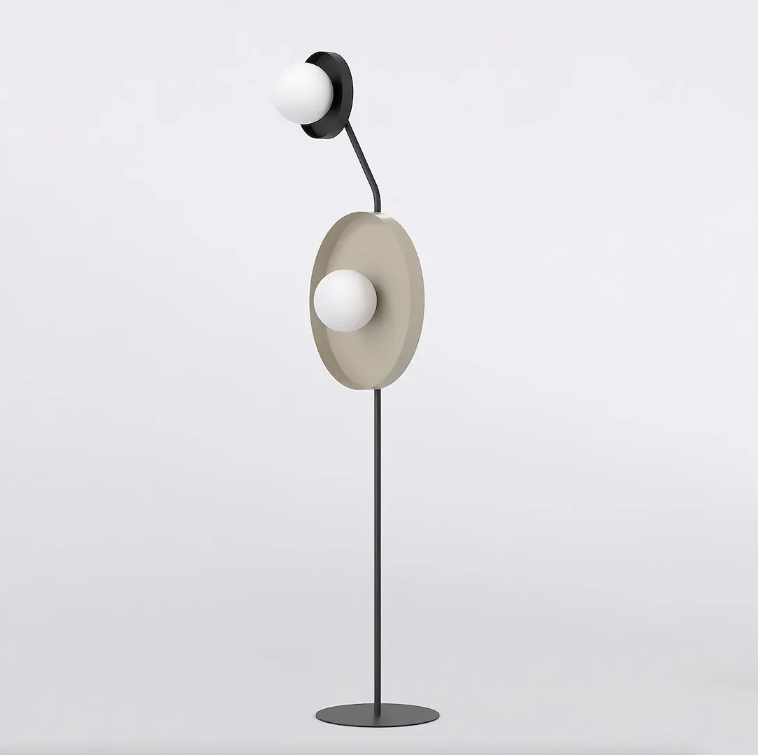 image lampa stojąca, lampka dekoracyjna, konstrukcja metalowa, kolor beżowy, minimalistyczny design