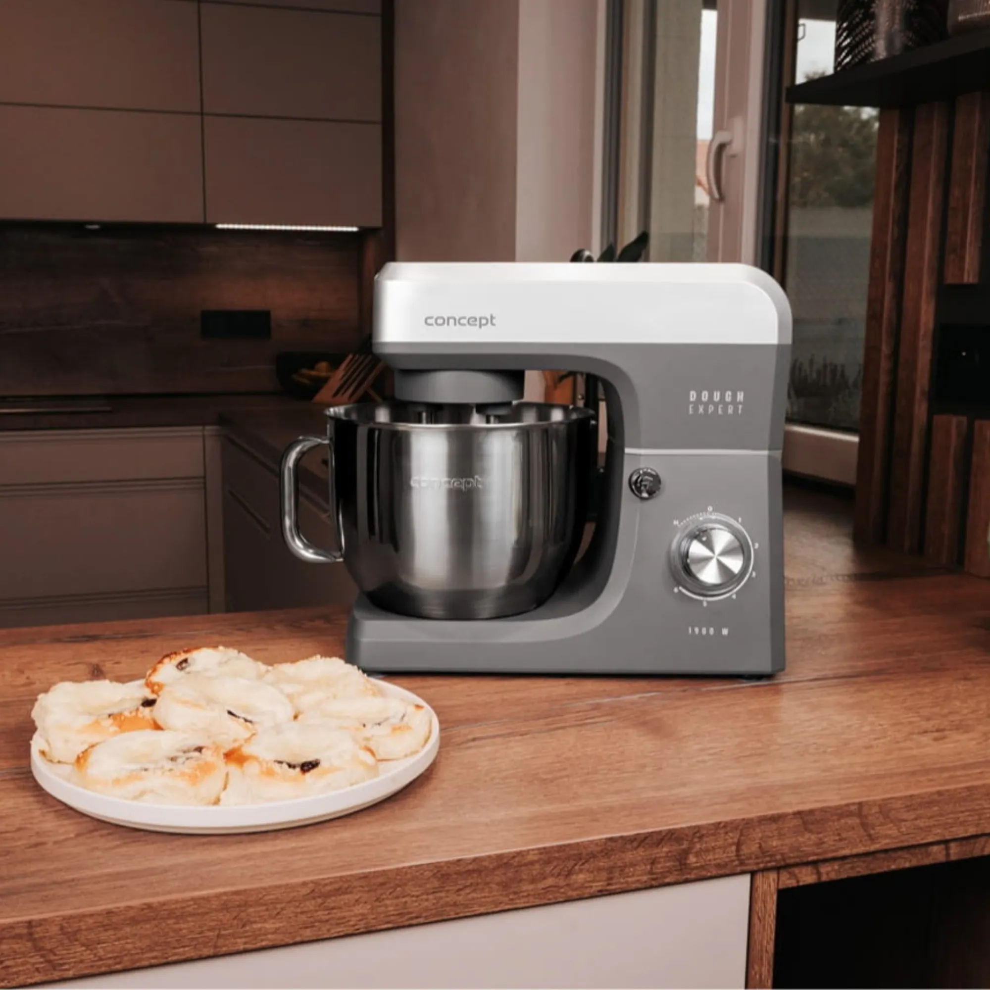 image mikser stojący, mikser kuchenny, stalowy blender, metalowy pojemnik, kuchenka domowa