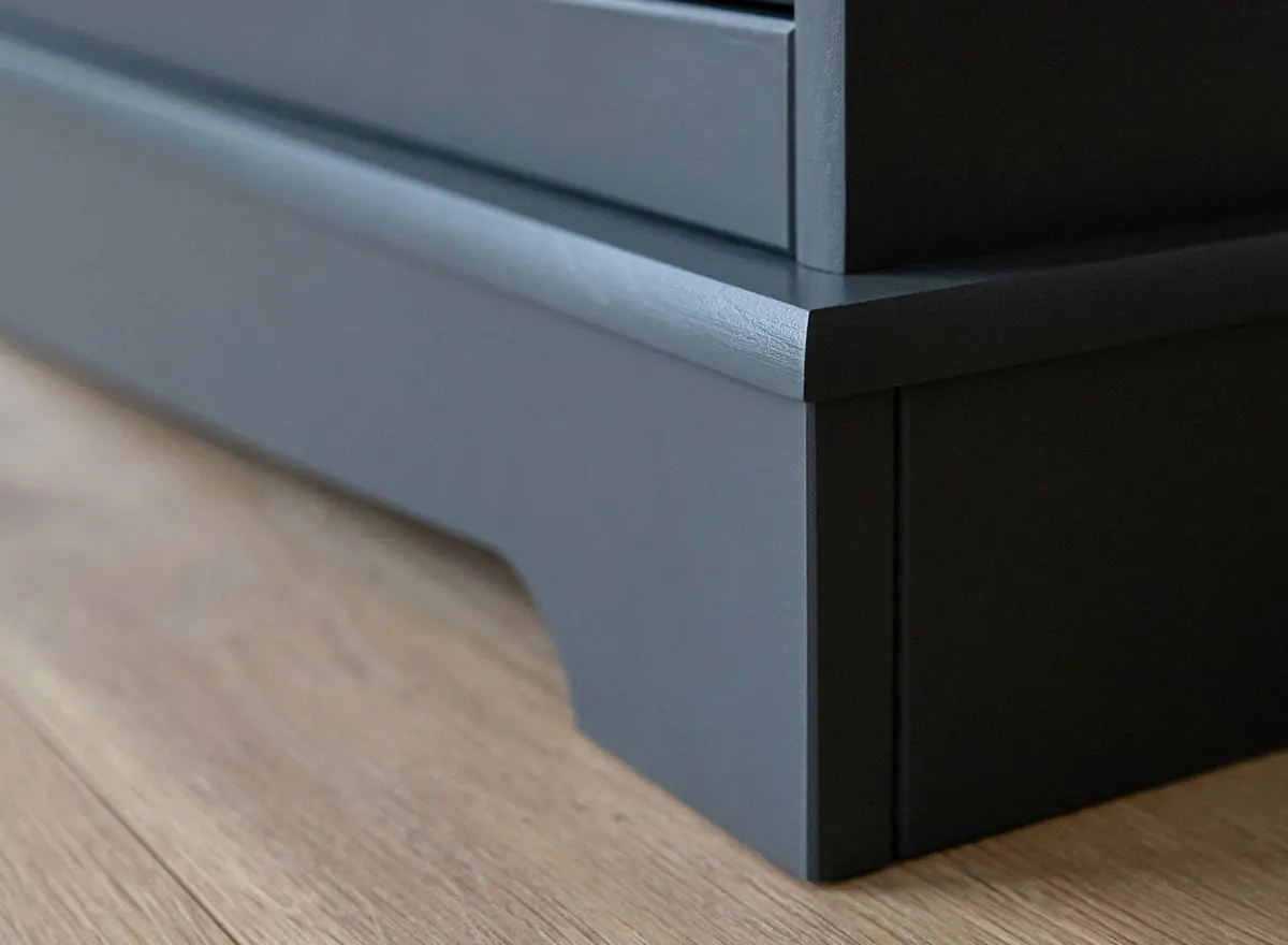 Komoda 3-drzwiowa z 3 szufladami BELLUNO ELEGANTE grafit, dąb - PL002G/D