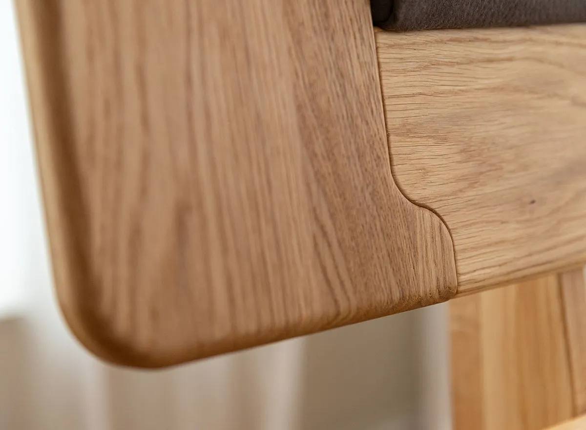 Łóżko dębowe z pikowanym zagłówkiem LIVO Dębowy Sen 160x200 dąb olejowany grafitowy - ZILIV_160