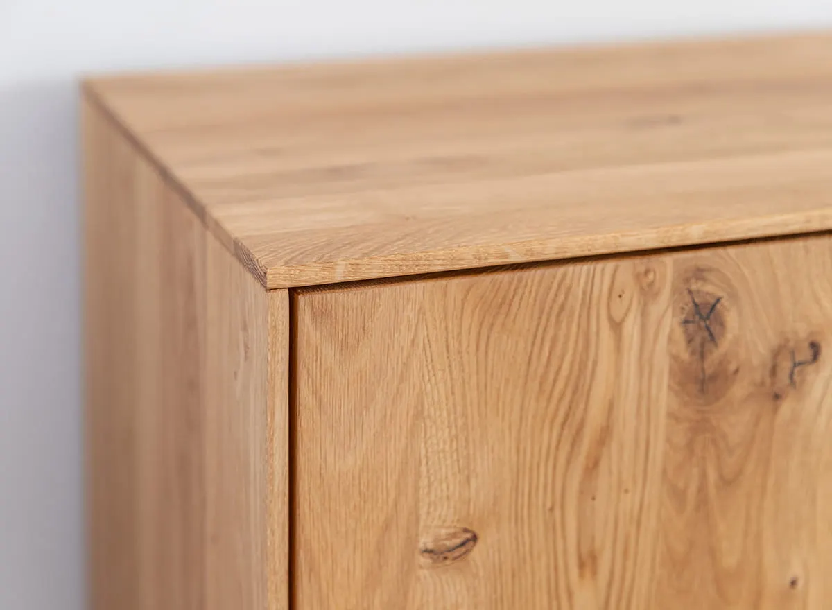 Komoda dębowa COLLODI szeroka 4-drzwiowa z oświetleniem 185 cm - dąb olejowany - ZICOL05