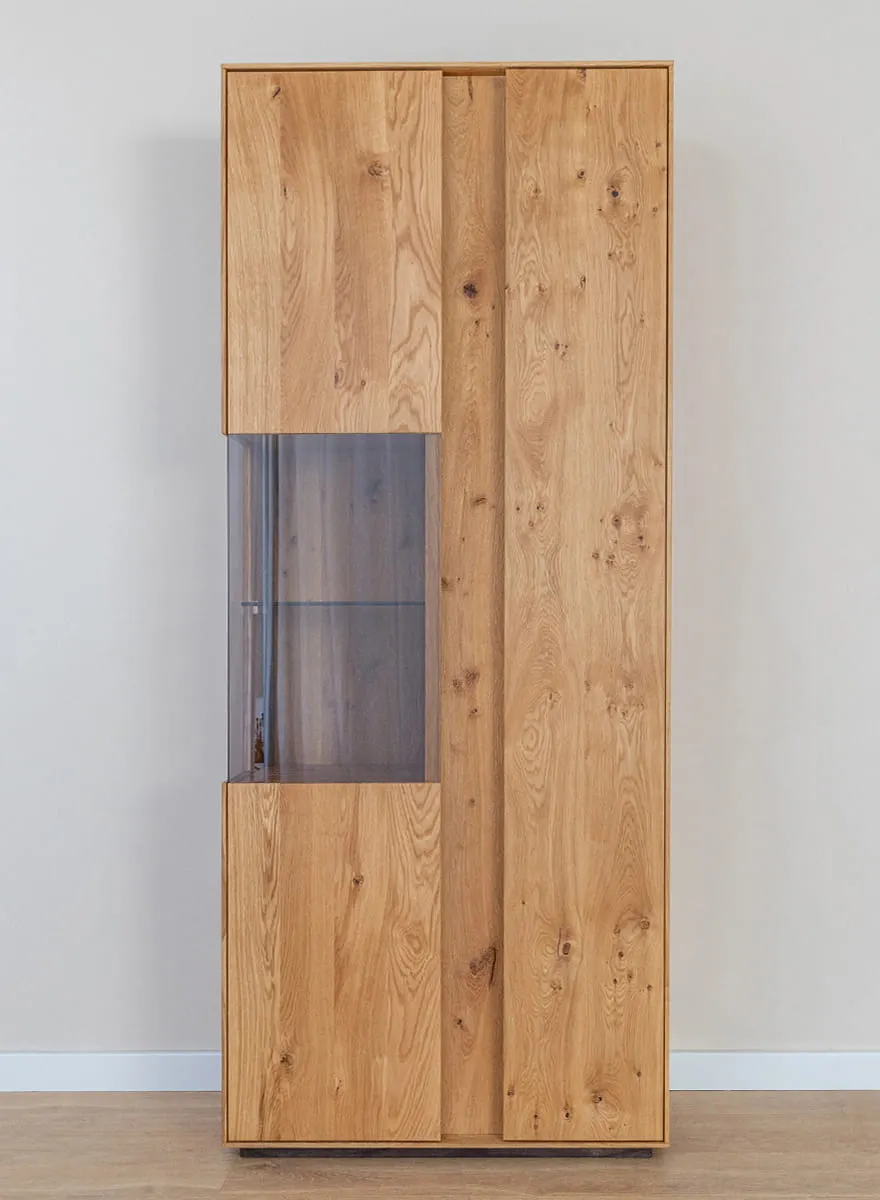 Witryna dębowa COLLODI oświetleniem - dąb olejowany - ZICOL02