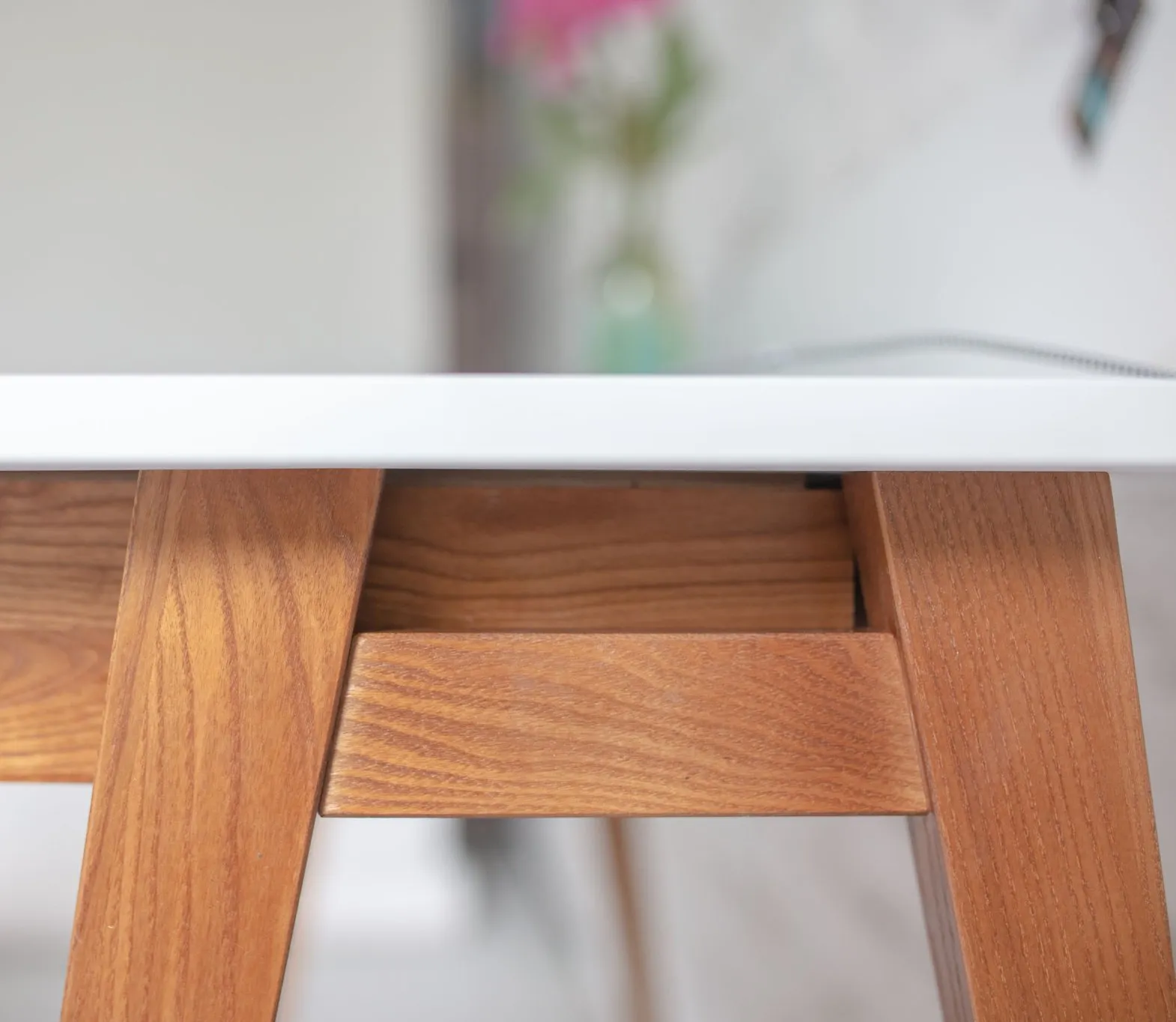 Biurko narożne z szufladą LUKA lewostronne 115x85 ciemnoniebieski blat/nogi kolor dąb - RGB_CDLUK114_OAK_L