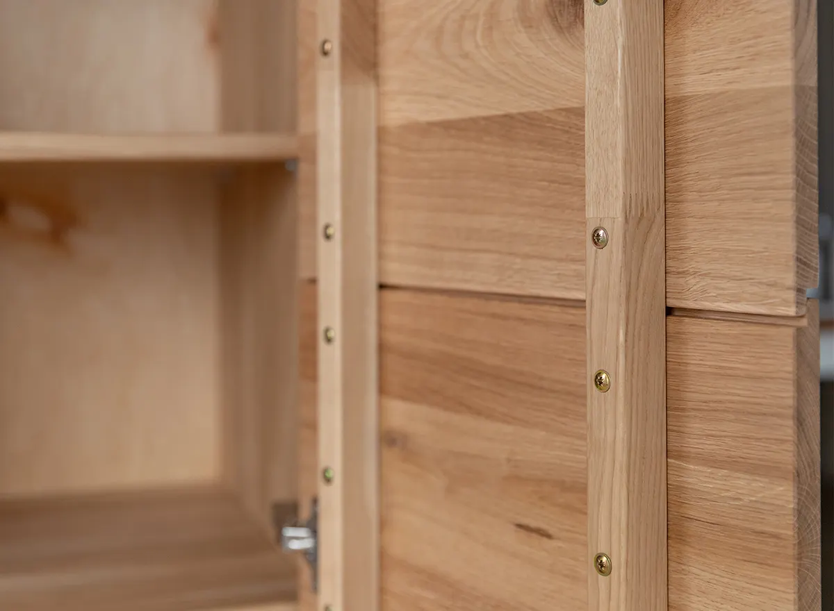 Witryna drewniana szklana DIVISIONE z oświetleniem lewa dąb olejowany - ZIDIV02L