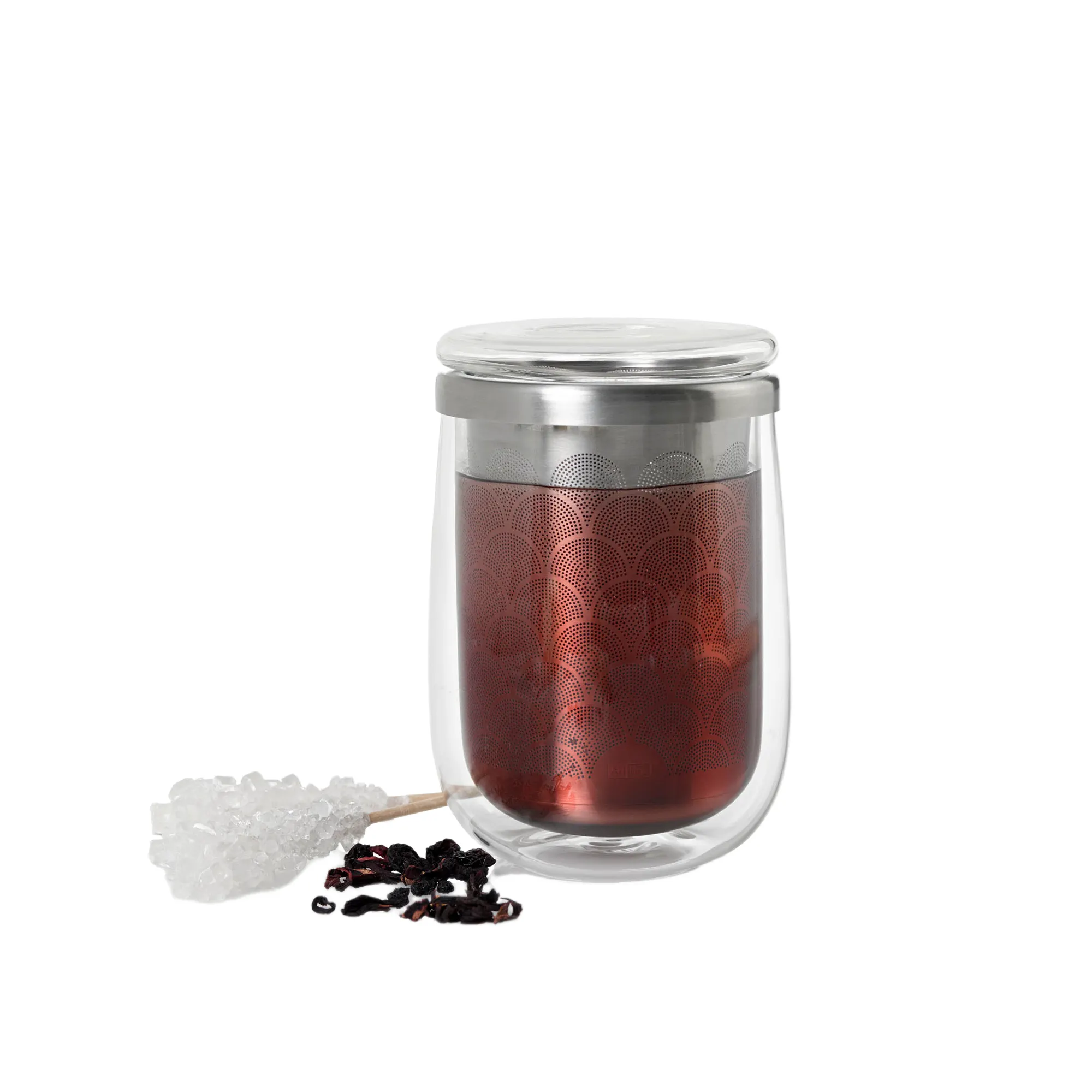 szklany słoik, zaparzacz do herbaty, herbata, czerwony napój, metalowa pokrywka