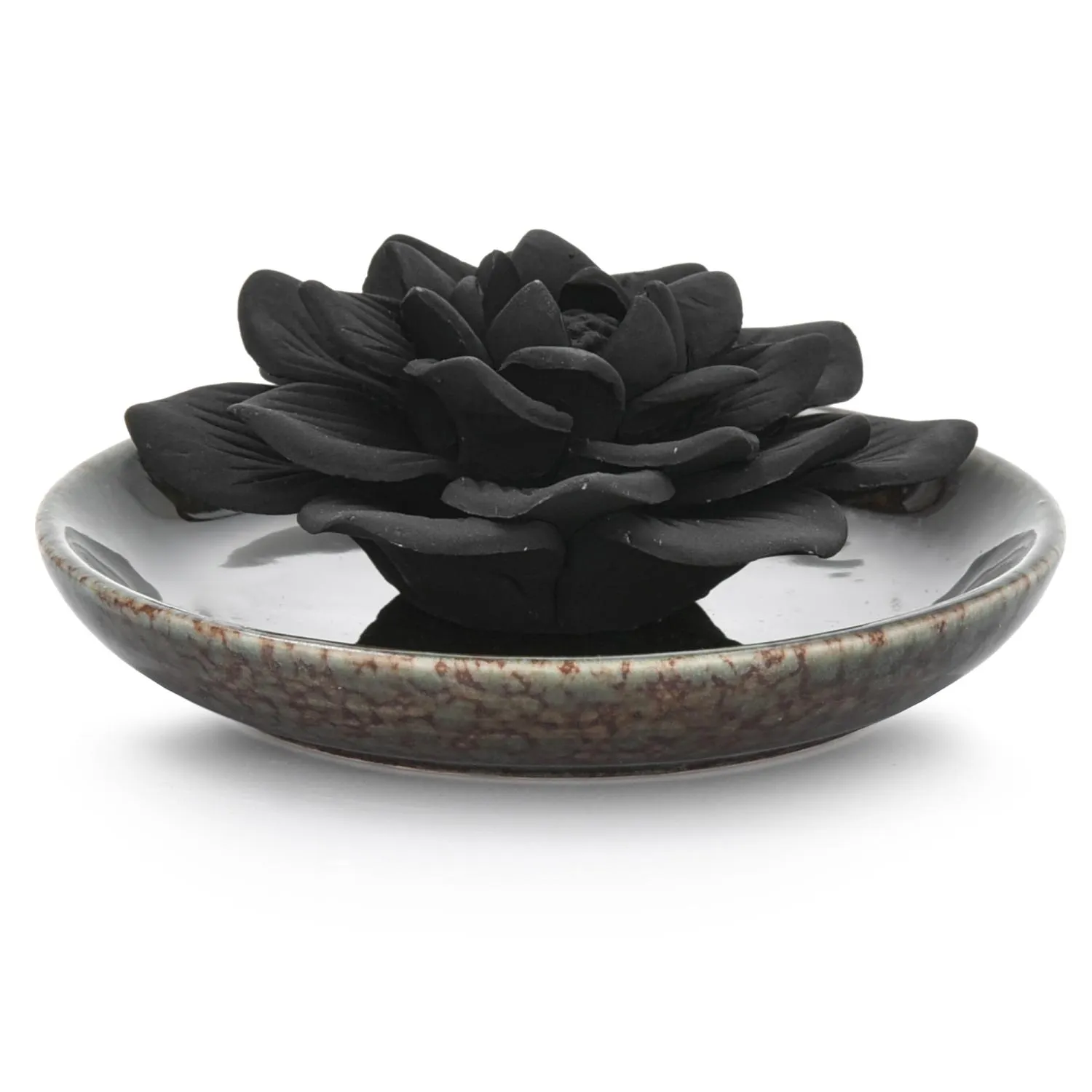 czarna kwiatowa dekoracja, salaterka ceramiczna, kwiat sztuczny, czarna roślina, podstawka ceramiczna