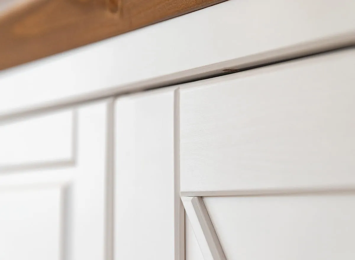 Komoda MARONE ELITE 4-drzwiowa z 2 szufladami - biała, tabacco - PLMEL05/T